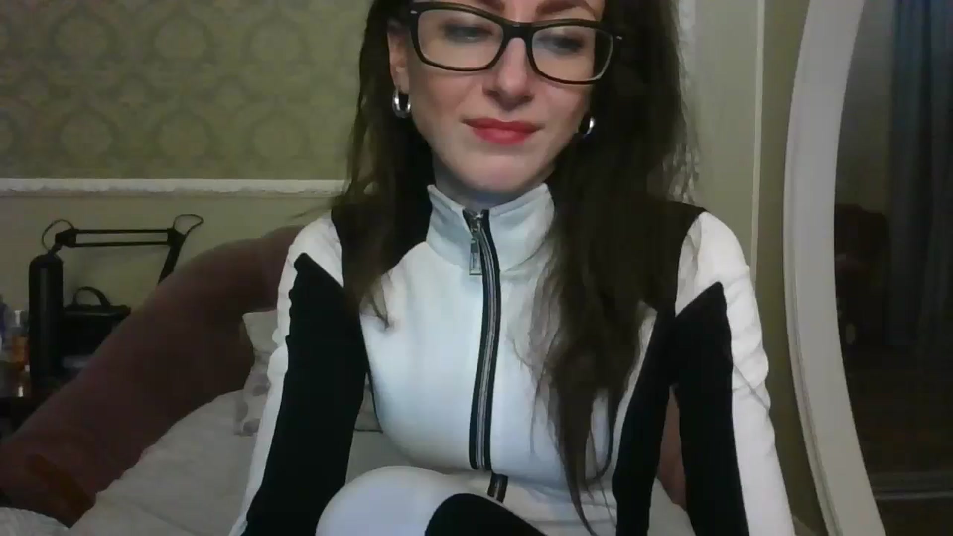 Gallery image thumbnail from Baby_Jewel's myfreecams stream on, 03/18/2024, 17:53 image 4 of 20