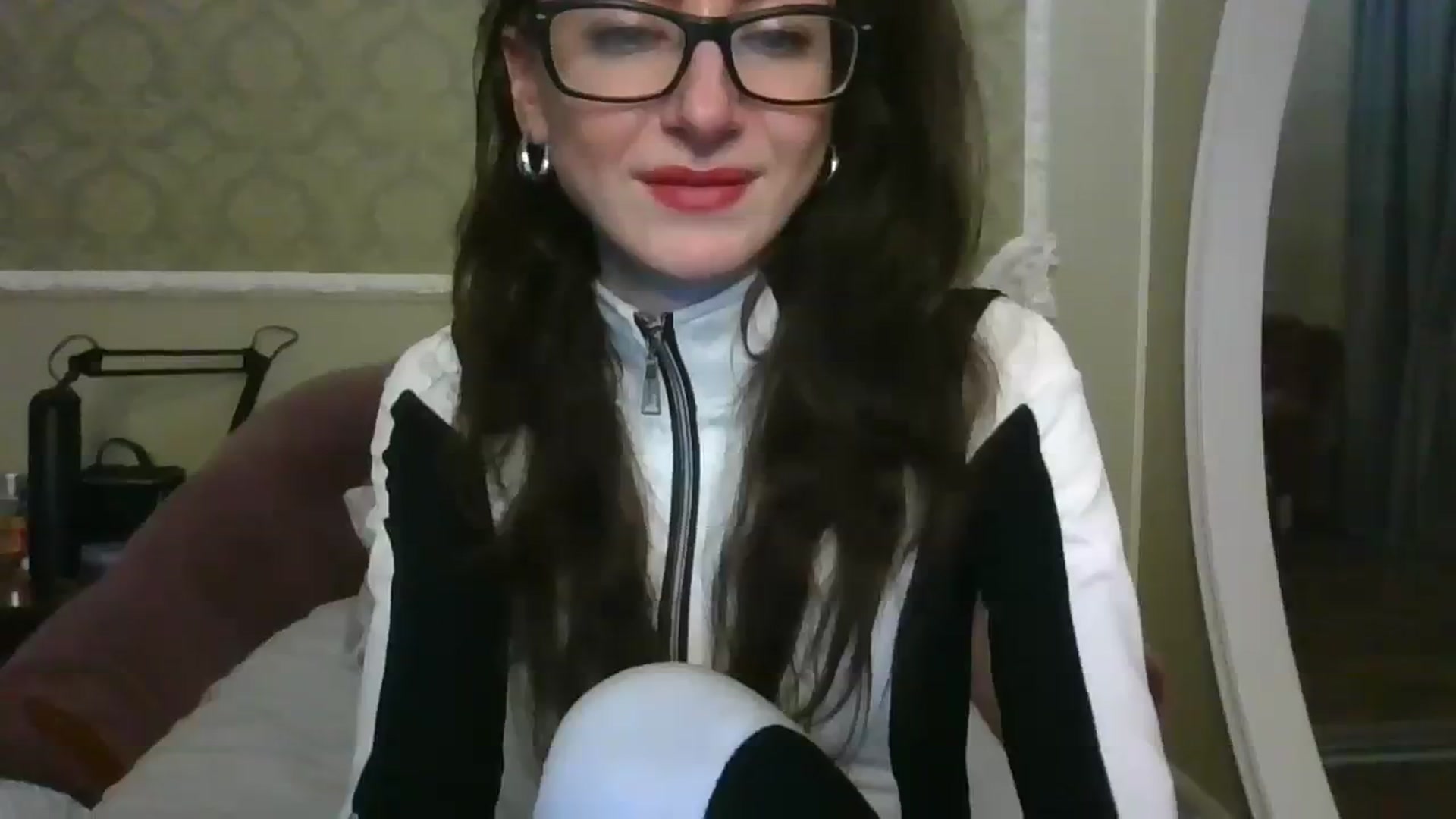 Gallery image thumbnail from Baby_Jewel's myfreecams stream on, 03/18/2024, 17:53 image 14 of 20