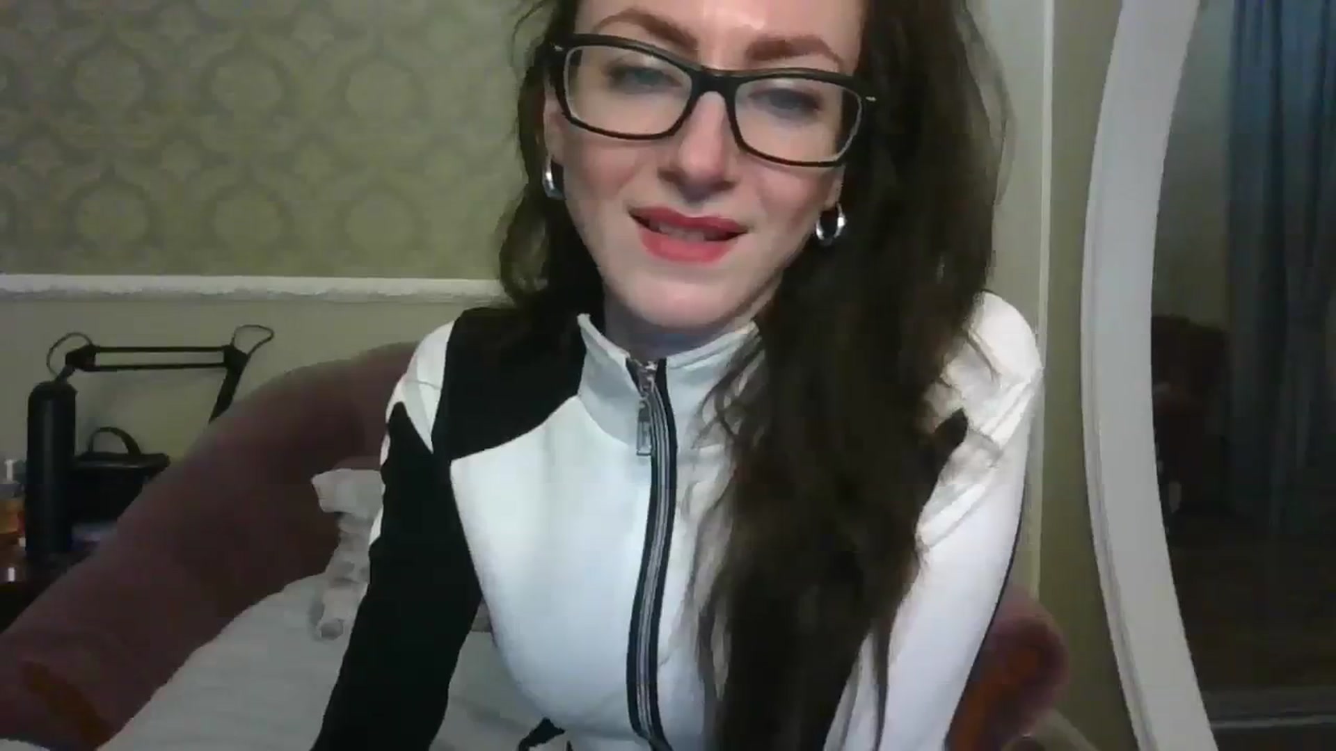 Gallery image thumbnail from Baby_Jewel's myfreecams stream on, 03/18/2024, 17:53 image 17 of 20