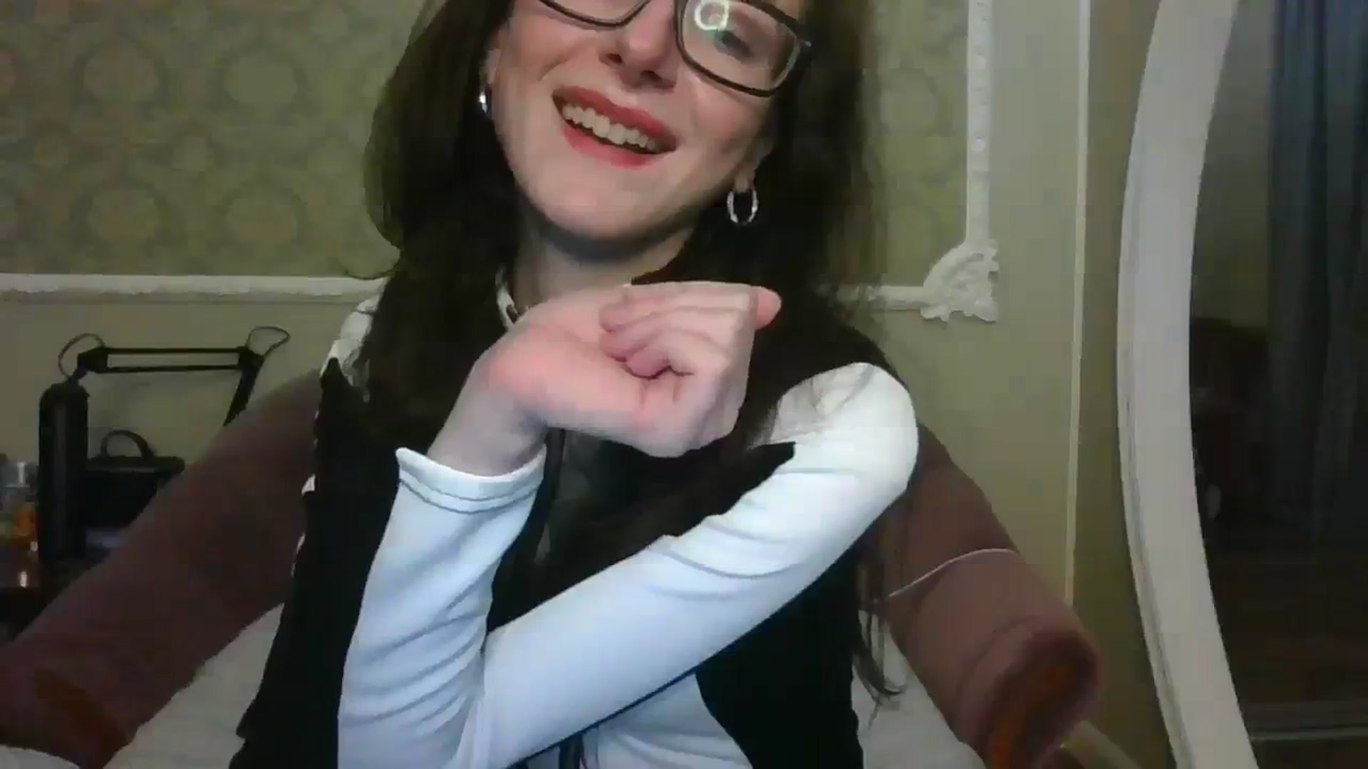 Gallery image thumbnail from Baby_Jewel's myfreecams stream on, 03/18/2024, 17:53 image 8 of 20