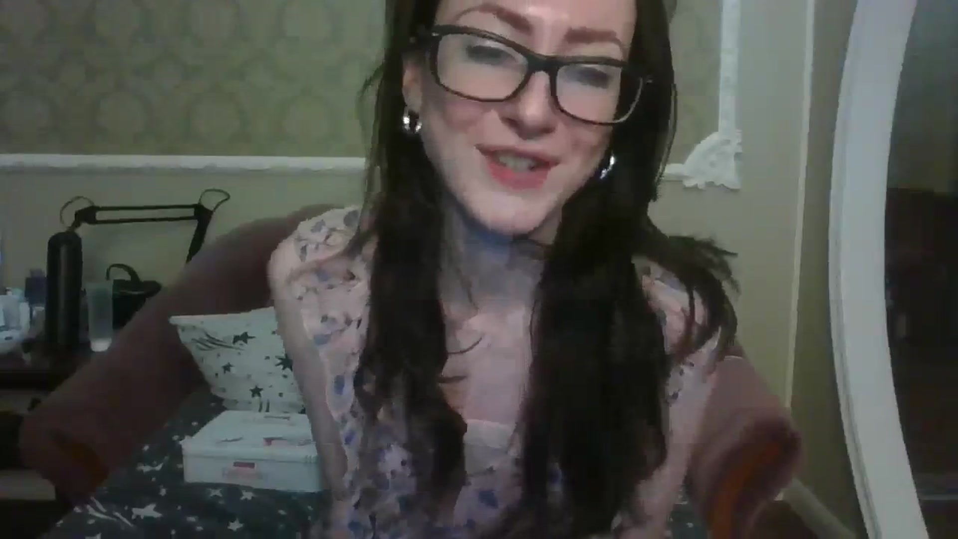 Gallery image thumbnail from Baby_Jewel's myfreecams stream on, 03/30/2024, 17:46 image 12 of 20