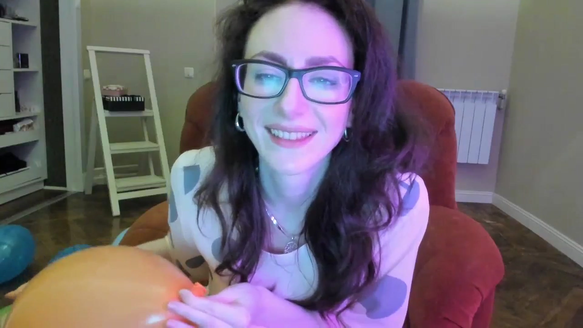 Gallery image thumbnail from Baby_Jewel's myfreecams stream on, 04/07/2024, 15:55 image 6 of 20