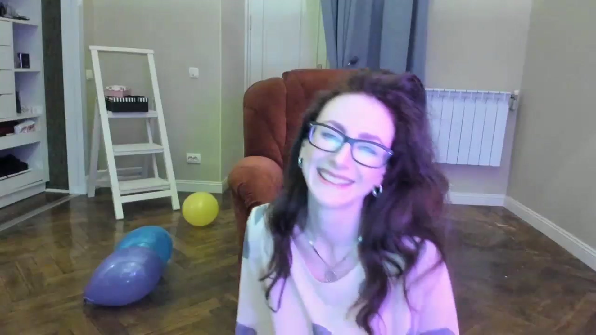 Gallery image thumbnail from Baby_Jewel's myfreecams stream on, 04/07/2024, 15:55 image 3 of 20