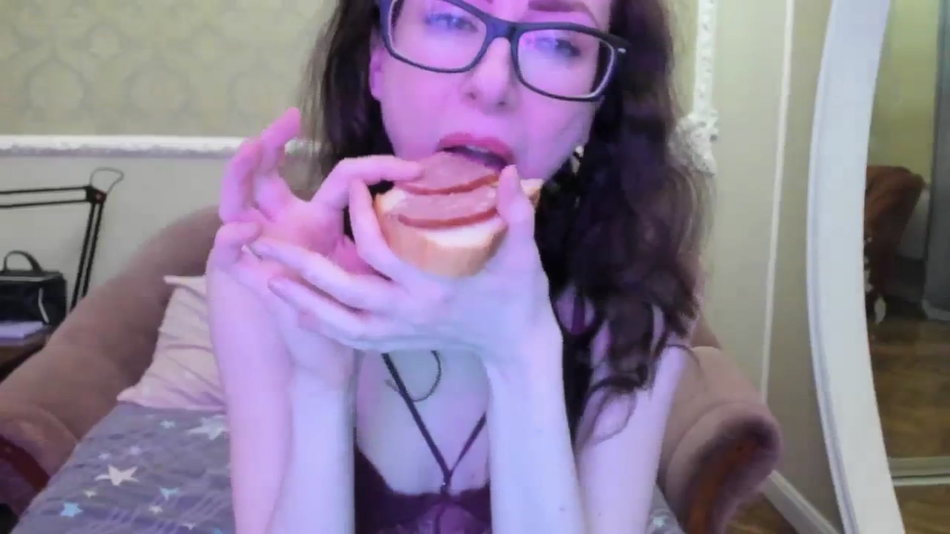 Gallery image thumbnail from Baby_Jewel's myfreecams stream on, 04/14/2024, 14:49 image 17 of 20