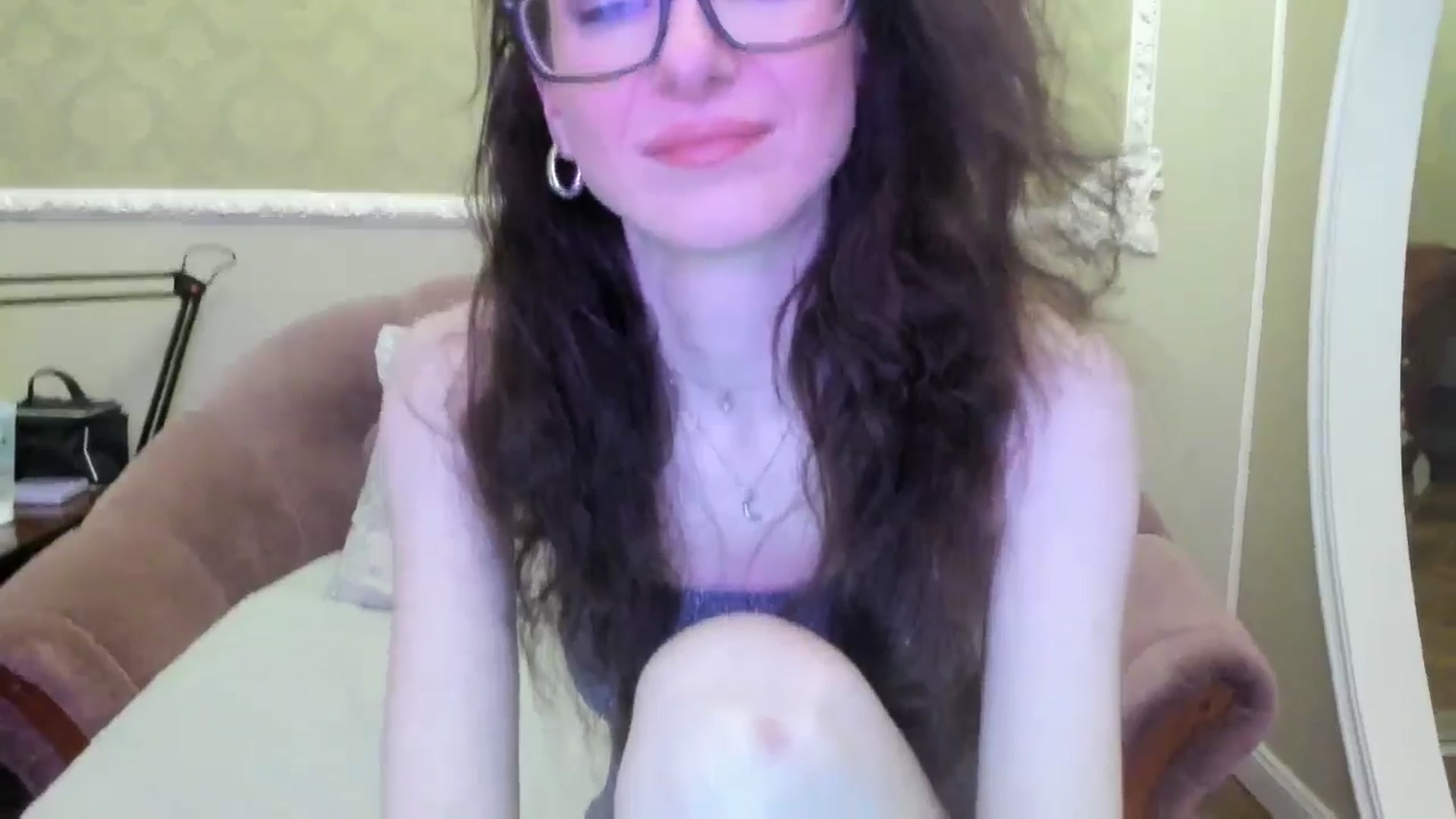 Gallery image thumbnail from Baby_Jewel's myfreecams stream on, 04/26/2024, 12:53 image 19 of 20
