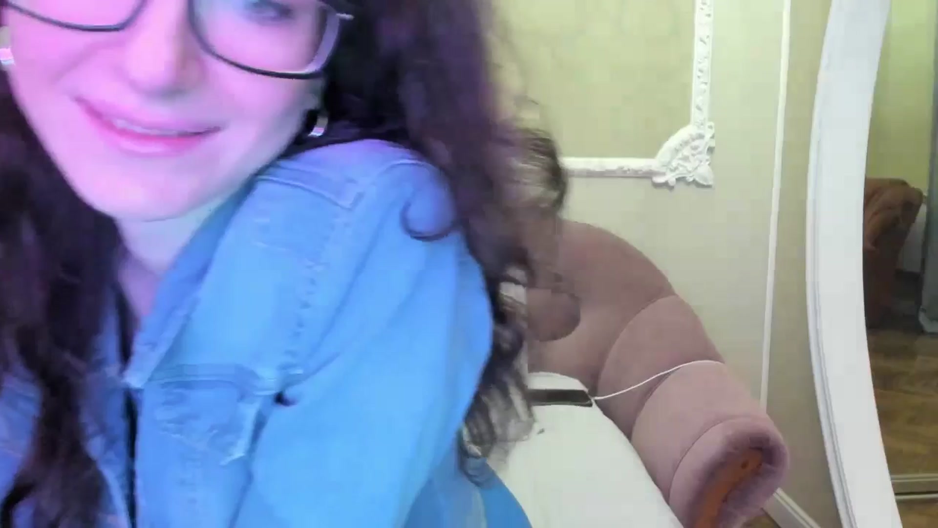 Gallery image thumbnail from Baby_Jewel's myfreecams stream on, 04/28/2024, 12:53 image 6 of 20