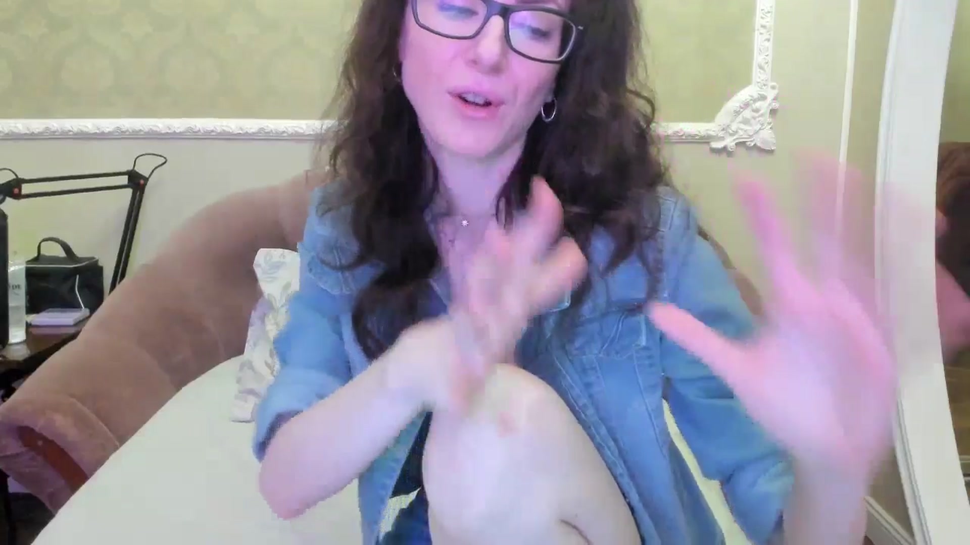 Gallery image thumbnail from Baby_Jewel's myfreecams stream on, 04/28/2024, 12:53 image 18 of 20
