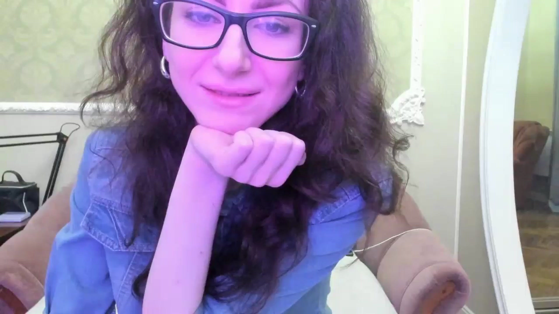 Gallery image thumbnail from Baby_Jewel's myfreecams stream on, 04/28/2024, 12:53 image 5 of 20