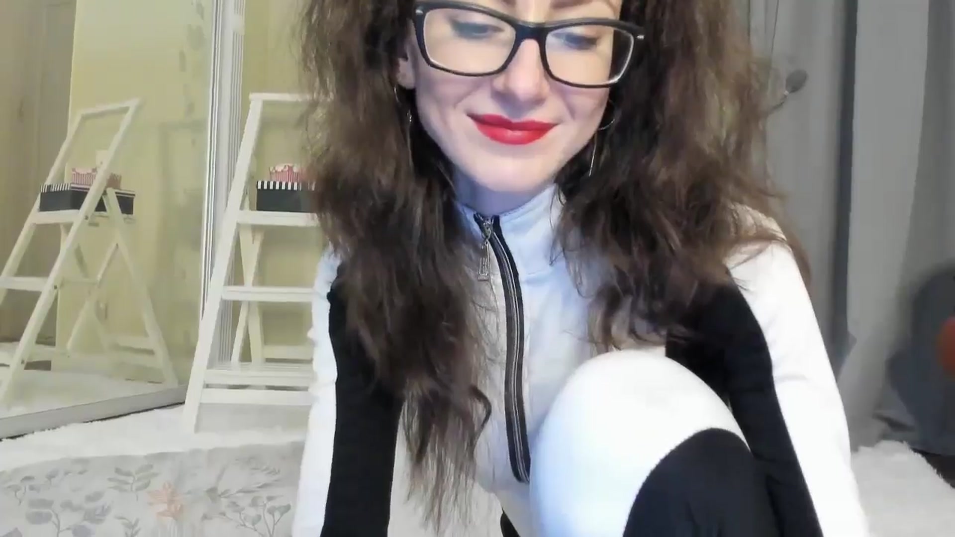 Gallery image thumbnail from Baby_Jewel's myfreecams stream on, 05/02/2024, 14:10 image 8 of 20