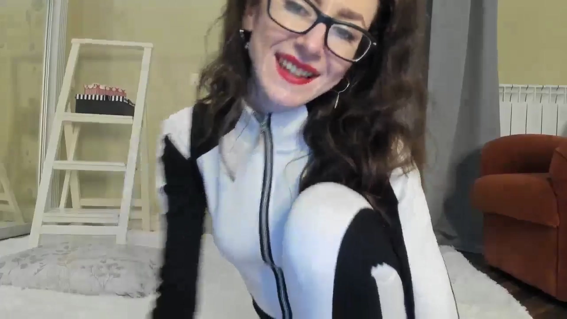 Gallery image thumbnail from Baby_Jewel's myfreecams stream on, 05/02/2024, 15:21 image 2 of 20