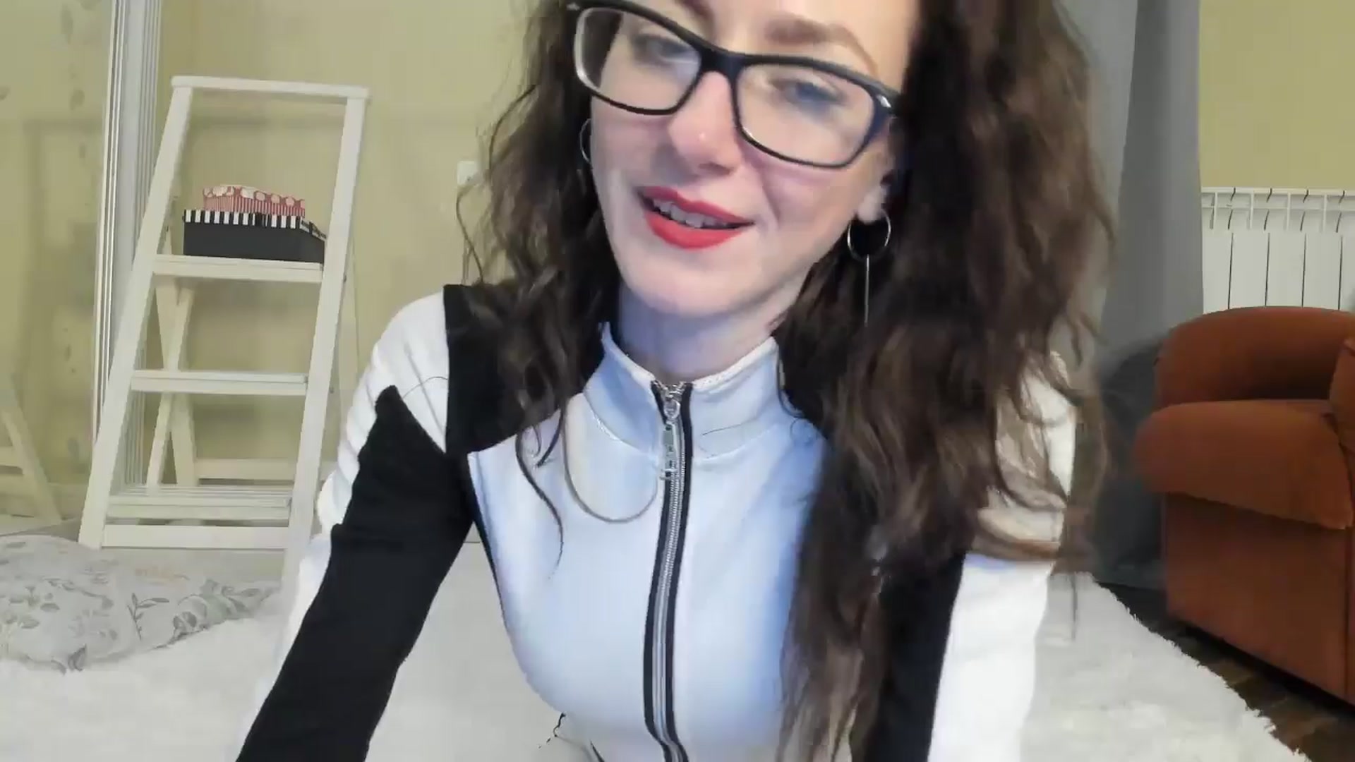 Gallery image thumbnail from Baby_Jewel's myfreecams stream on, 05/02/2024, 16:55 image 19 of 20