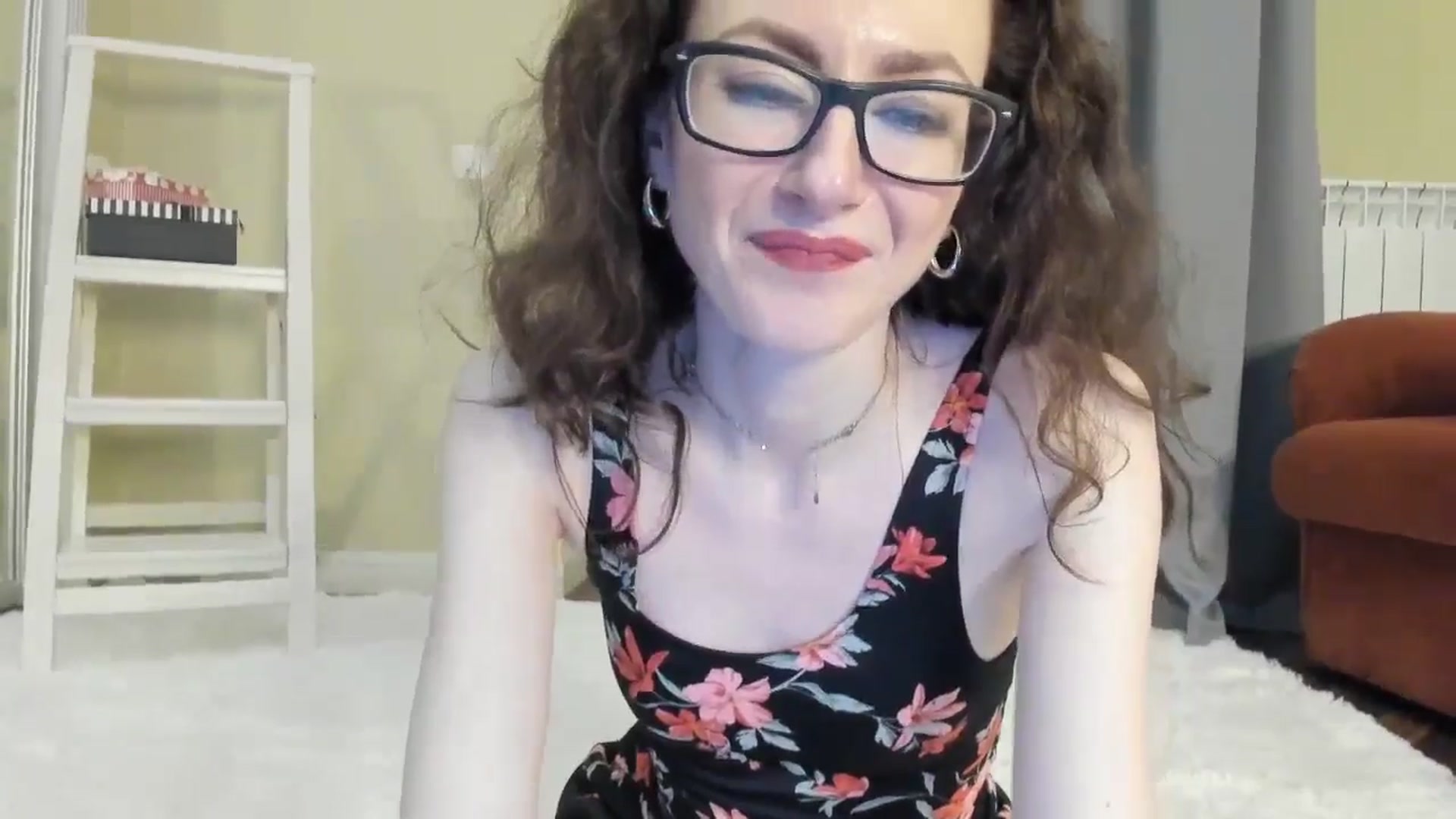 Gallery image thumbnail from Baby_Jewel's myfreecams stream on, 05/03/2024, 15:44 image 5 of 20