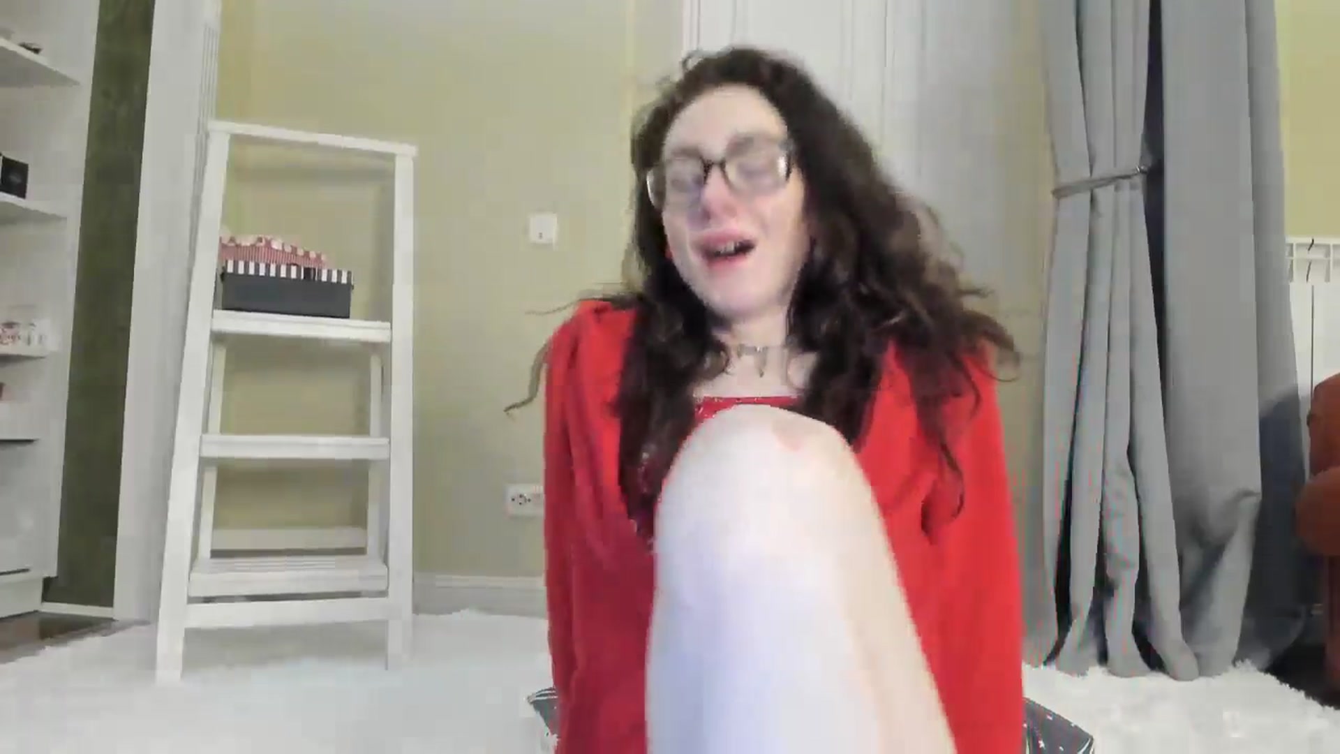 Gallery image thumbnail from Baby_Jewel's myfreecams stream on, 05/05/2024, 17:52 image 9 of 20