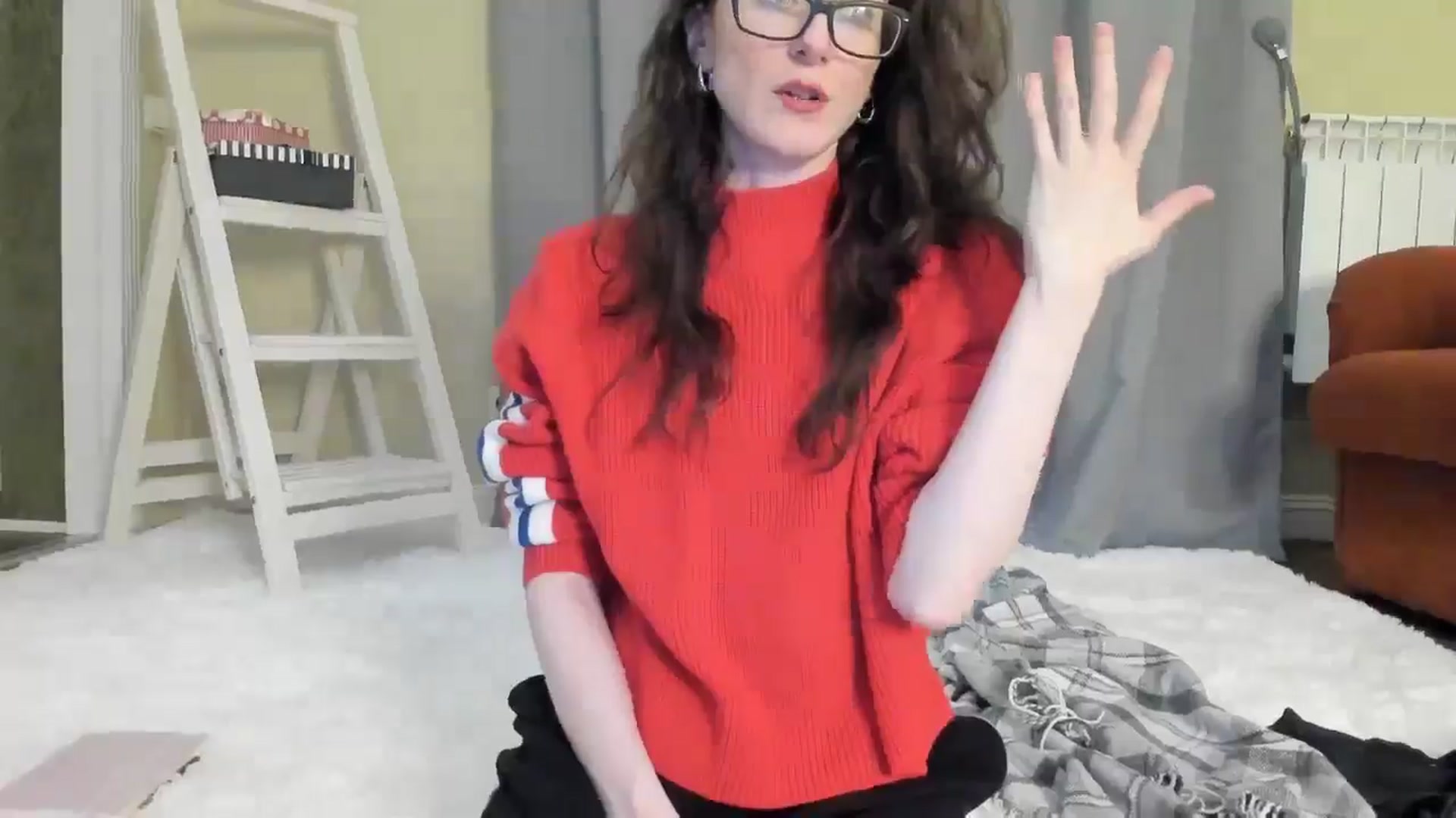 Gallery image thumbnail from Baby_Jewel's myfreecams stream on, 05/06/2024, 14:42 image 15 of 20