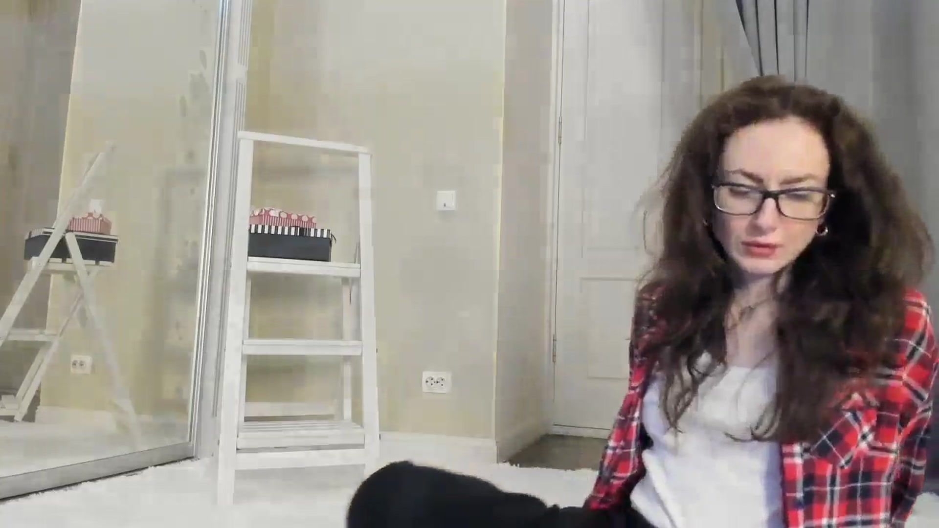 Gallery image thumbnail from Baby_Jewel's myfreecams stream on, 05/08/2024, 15:02 image 3 of 20