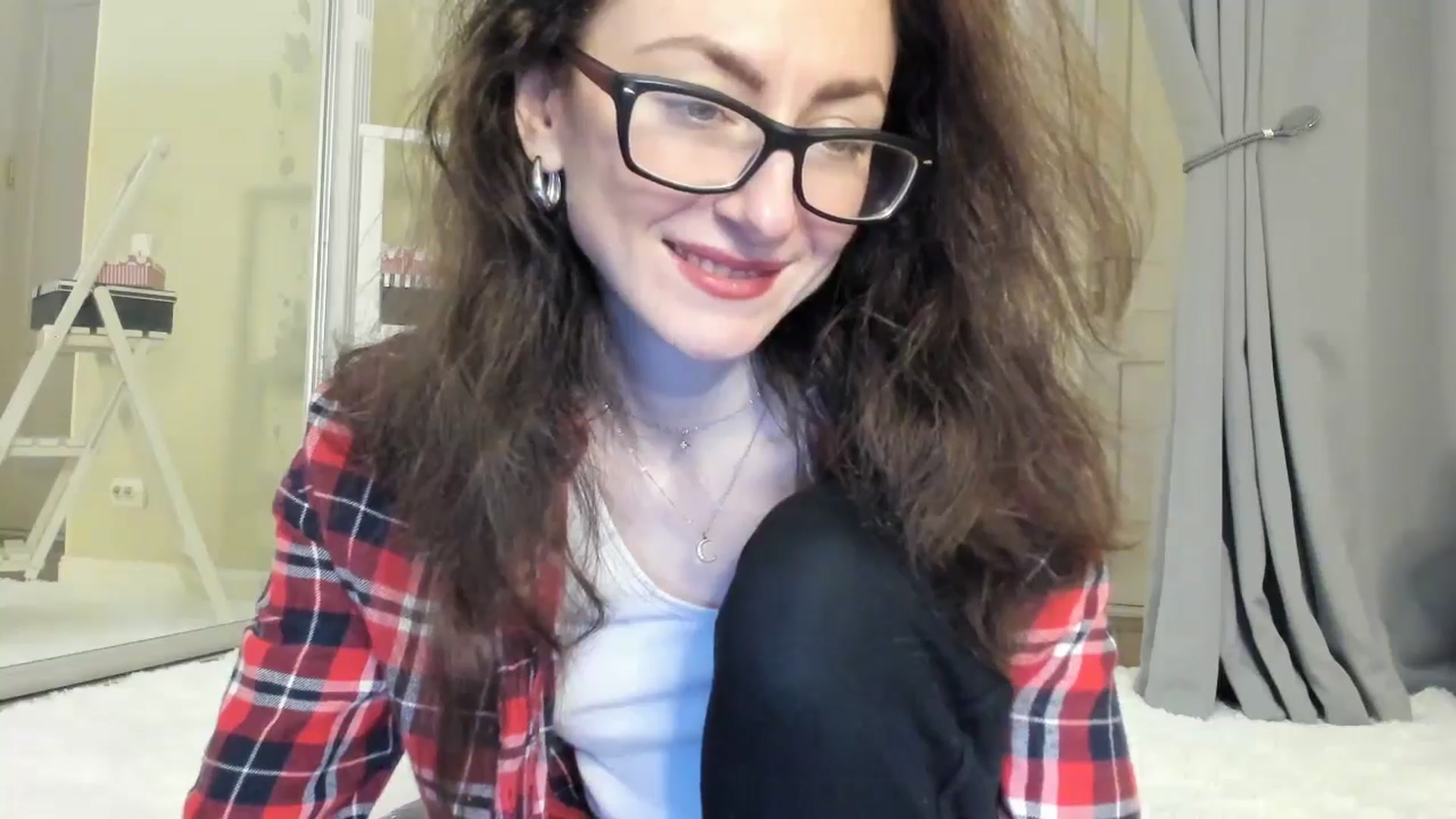Gallery image thumbnail from Baby_Jewel's myfreecams stream on, 05/08/2024, 15:02 image 6 of 20