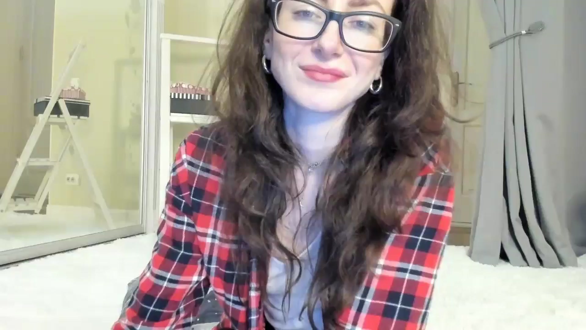 Gallery image thumbnail from Baby_Jewel's myfreecams stream on, 05/08/2024, 17:25 image 1 of 20
