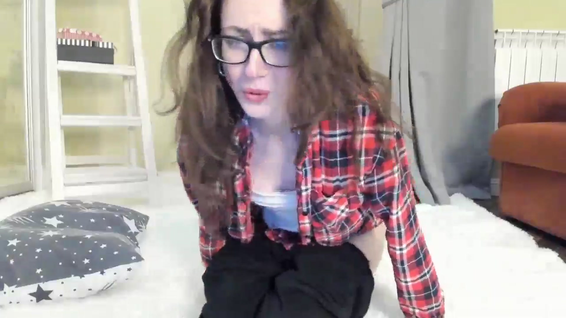 Gallery image thumbnail from Baby_Jewel's myfreecams stream on, 05/08/2024, 17:25 image 9 of 20