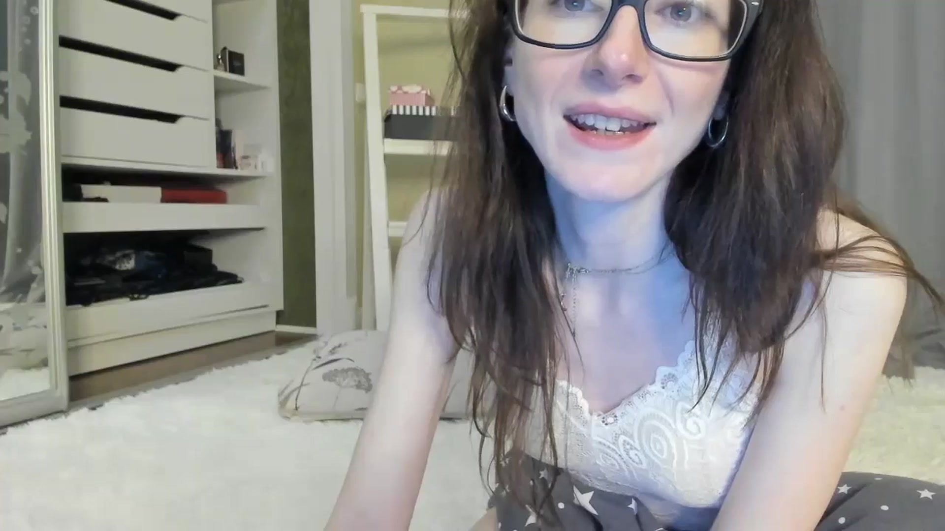 Gallery image thumbnail from Baby_Jewel's myfreecams stream on, 05/15/2024, 14:37 image 15 of 20