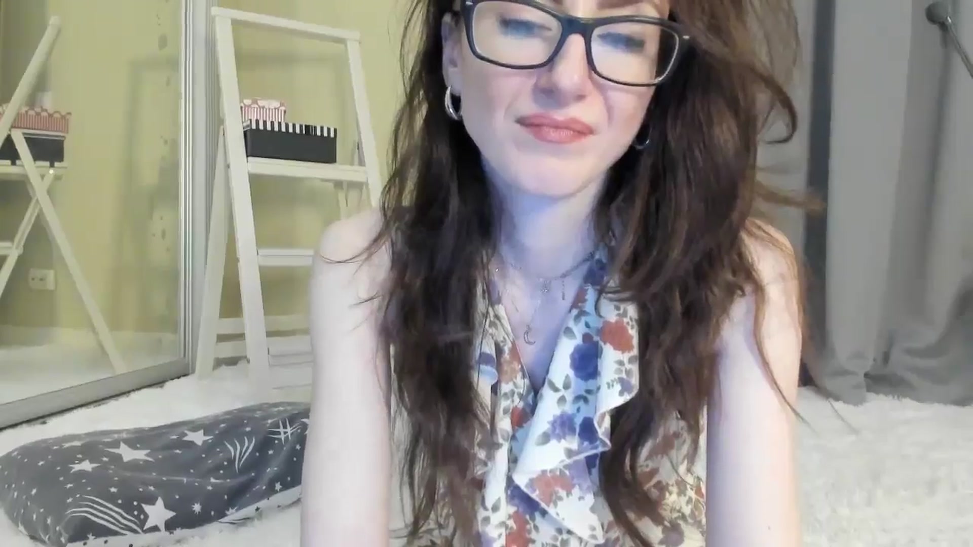 Gallery image thumbnail from Baby_Jewel's myfreecams stream on, 05/16/2024, 12:19 image 18 of 20