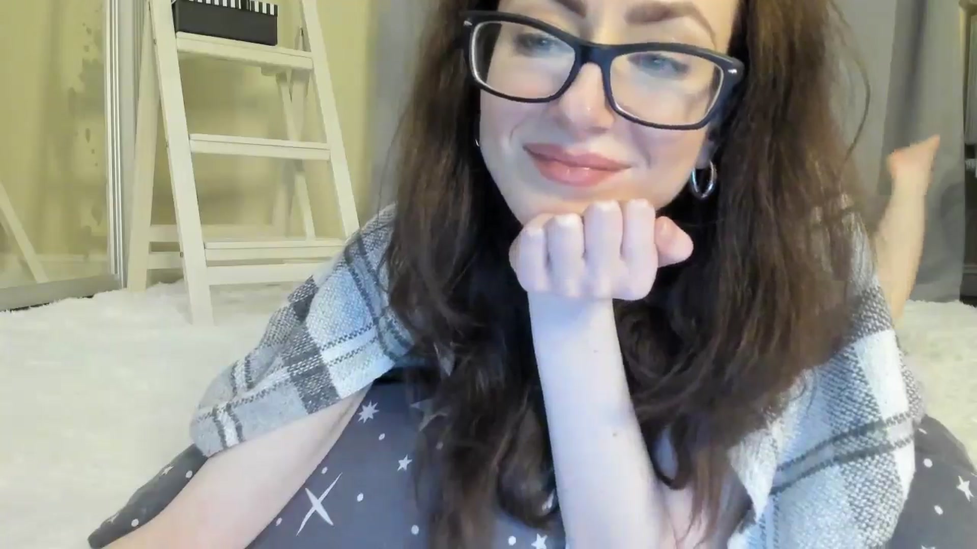 Gallery image thumbnail from Baby_Jewel's myfreecams stream on, 05/16/2024, 14:40 image 17 of 20