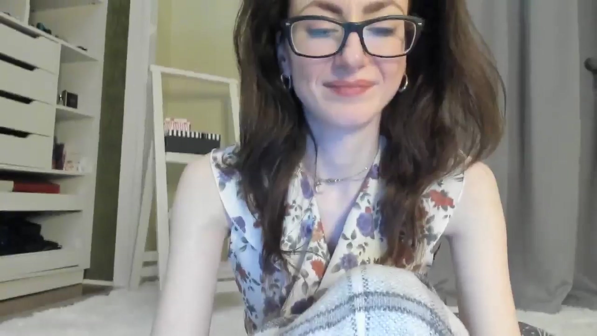 Gallery image thumbnail from Baby_Jewel's myfreecams stream on, 05/16/2024, 16:12 image 14 of 20
