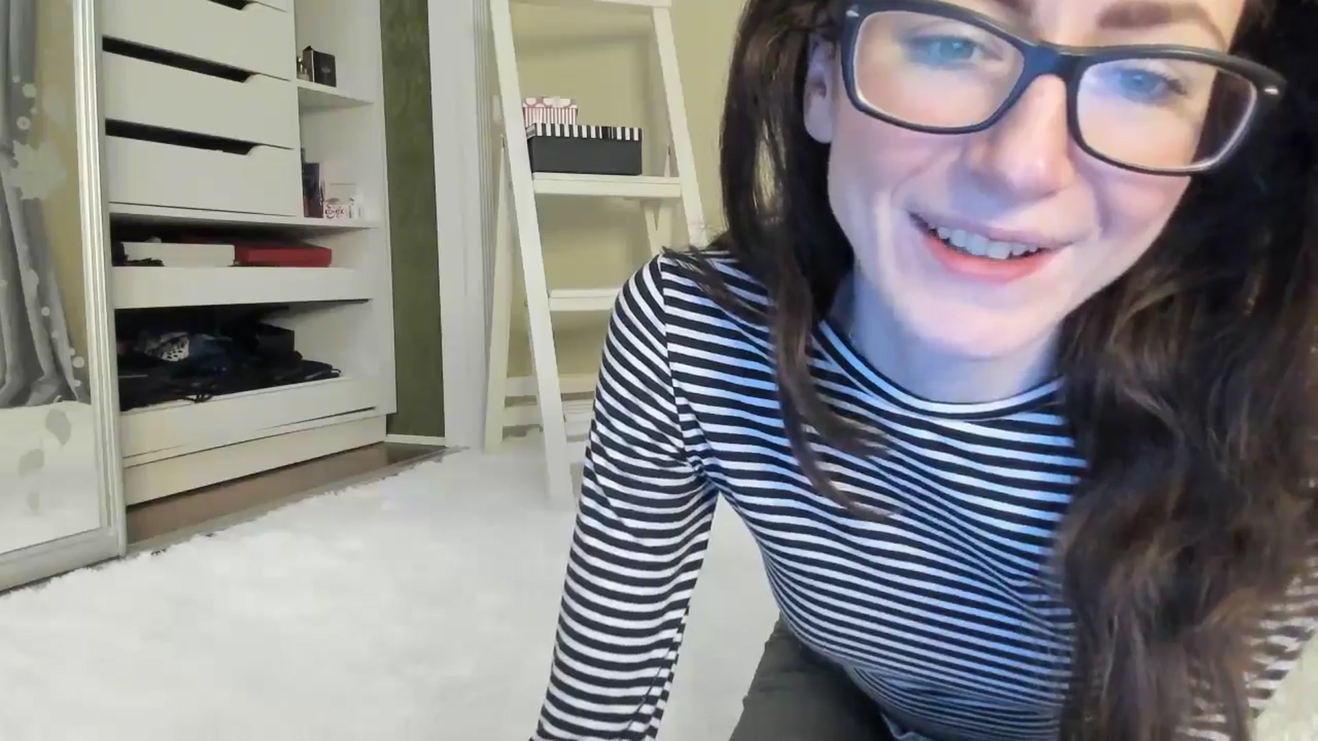 Gallery image thumbnail from Baby_Jewel's myfreecams stream on, 05/17/2024, 12:24 image 2 of 20