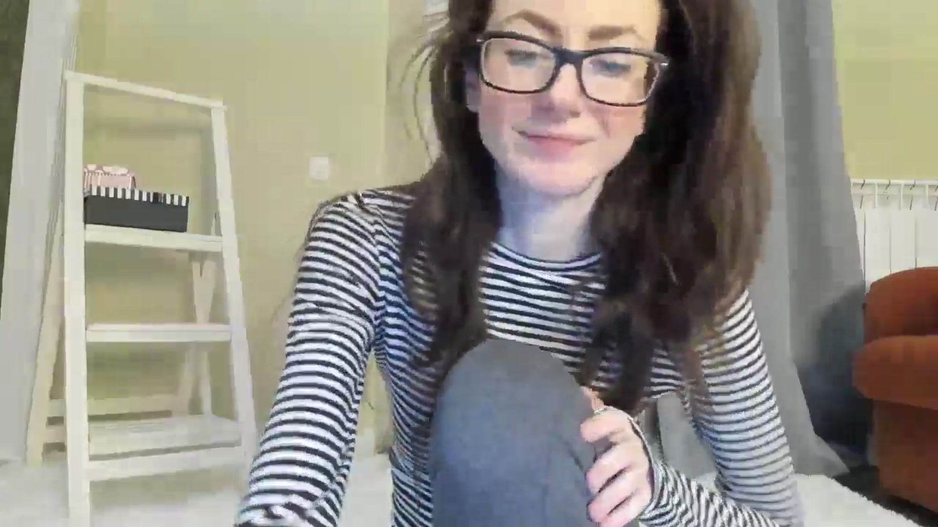 Gallery image thumbnail from Baby_Jewel's myfreecams stream on, 05/17/2024, 12:24 image 5 of 20