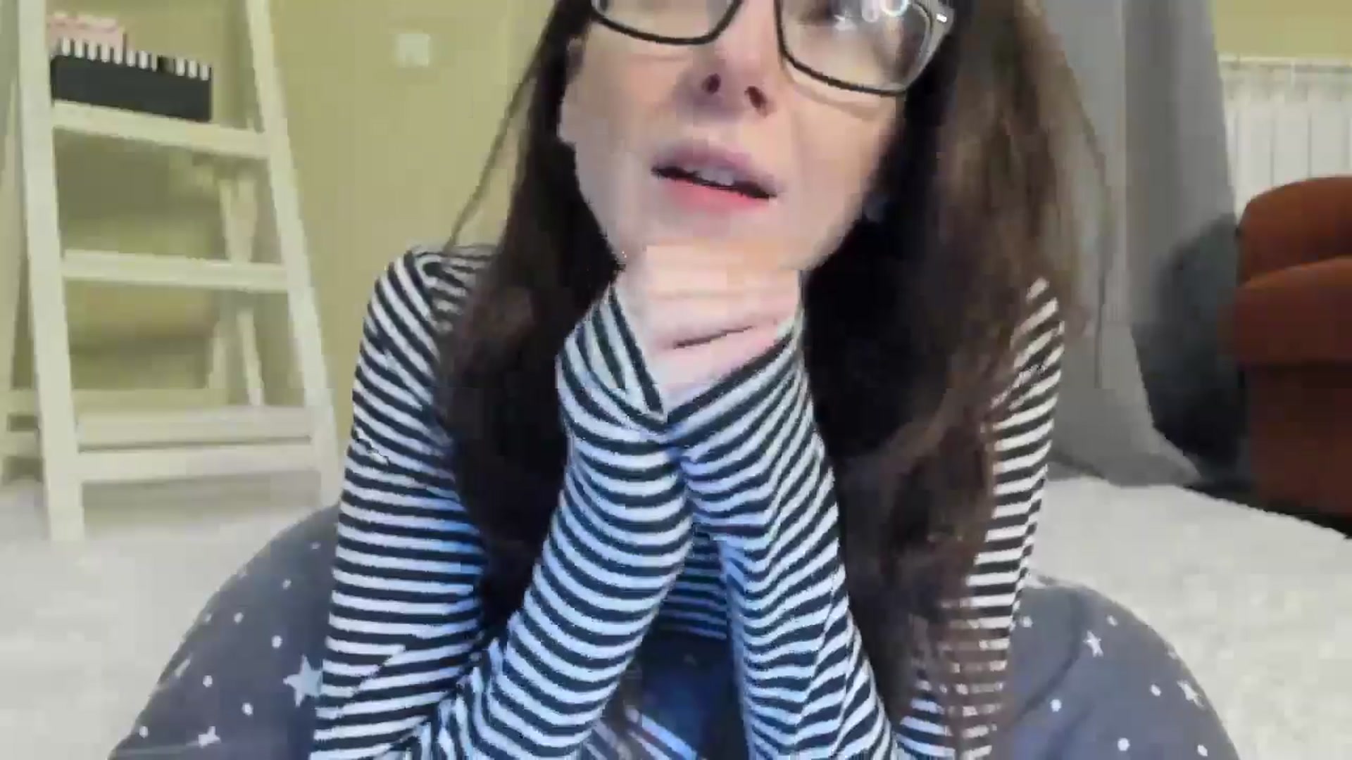 Gallery image thumbnail from Baby_Jewel's myfreecams stream on, 05/17/2024, 15:38 image 7 of 20