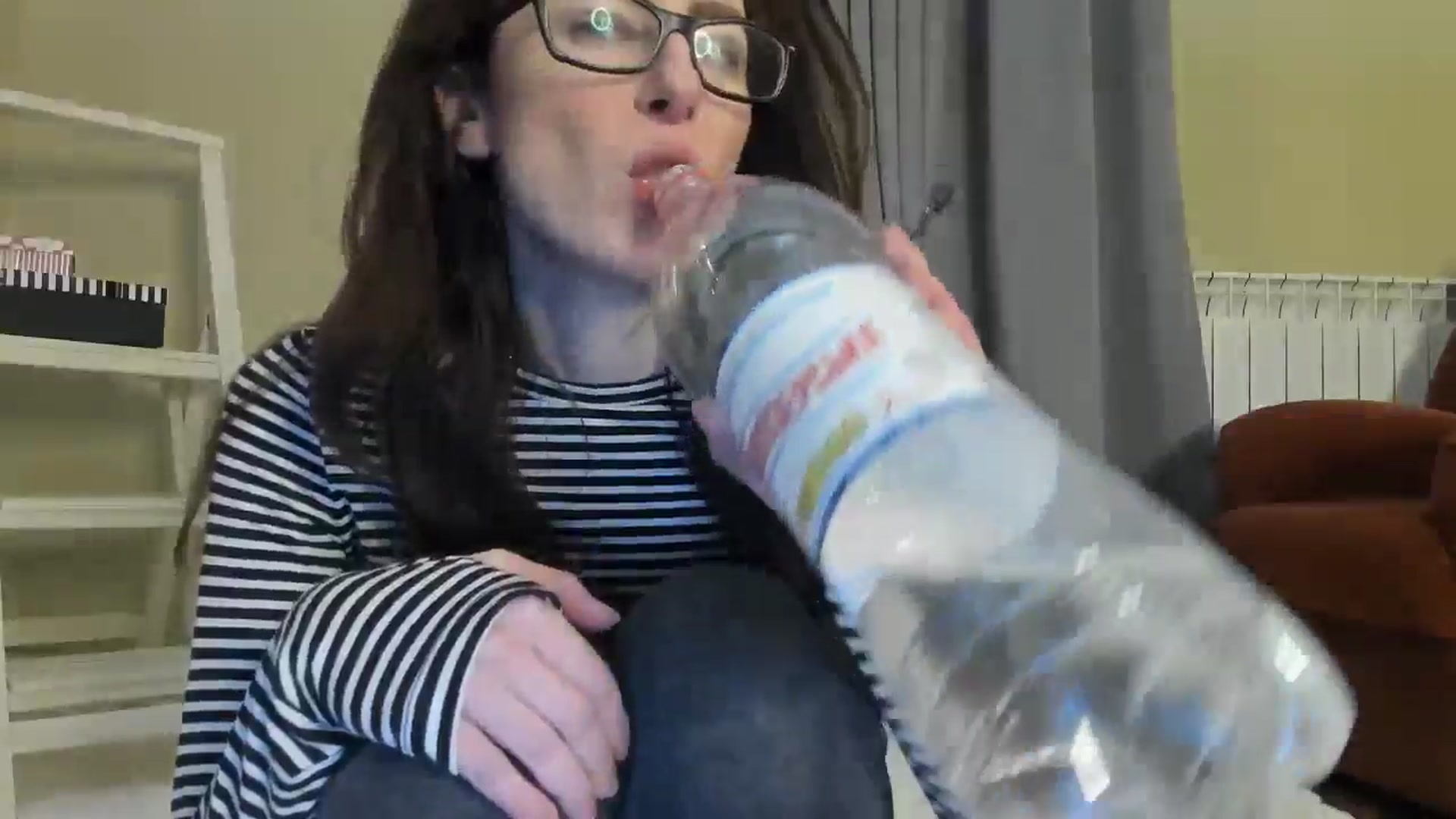 Gallery image thumbnail from Baby_Jewel's myfreecams stream on, 05/17/2024, 15:38 image 3 of 20