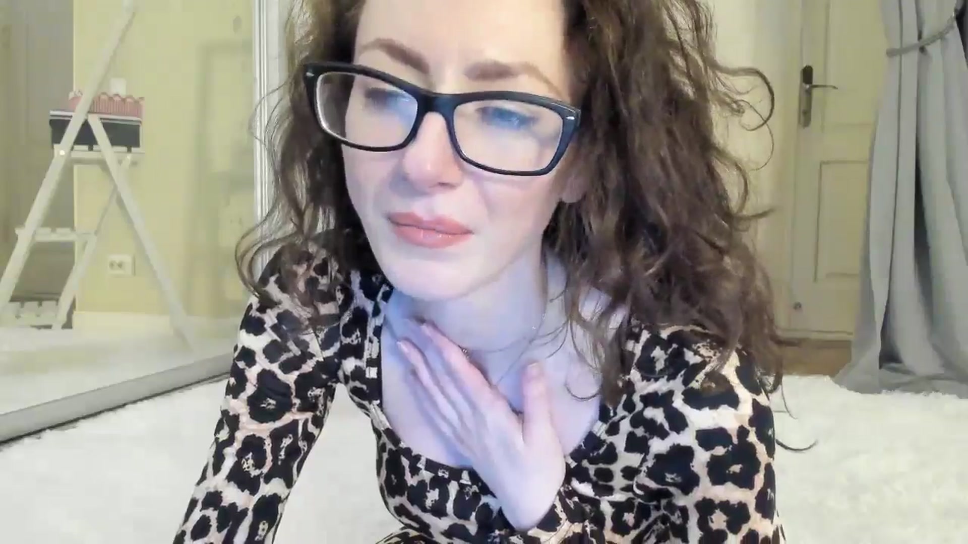Gallery image thumbnail from Baby_Jewel's myfreecams stream on, 05/18/2024, 16:26 image 5 of 20