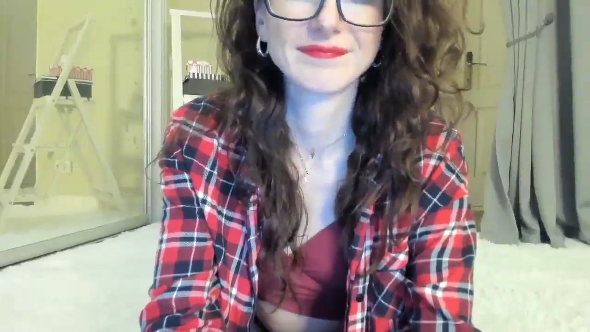 Gallery image thumbnail from Baby_Jewel's myfreecams stream on, 05/19/2024, 16:36 image 15 of 20
