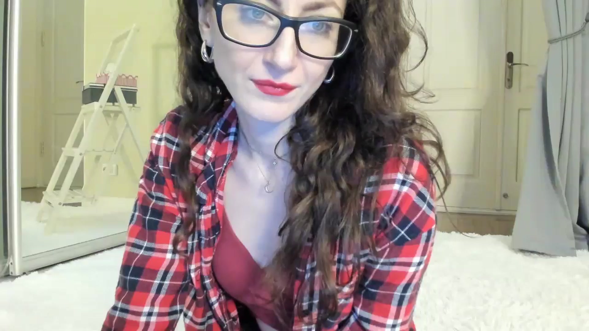 Gallery image thumbnail from Baby_Jewel's myfreecams stream on, 05/19/2024, 18:32 image 2 of 20