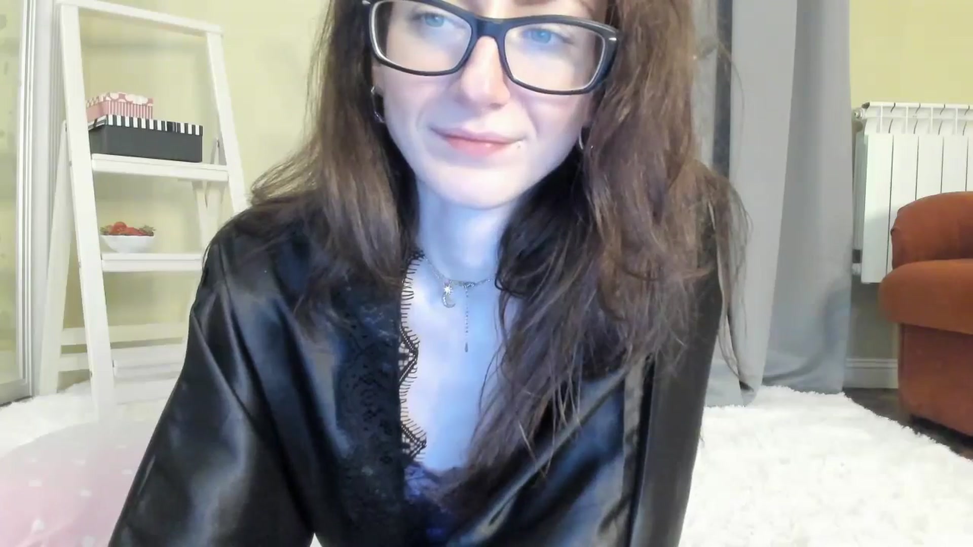 Gallery image thumbnail from Baby_Jewel's myfreecams stream on, 05/22/2024, 12:13 image 3 of 20