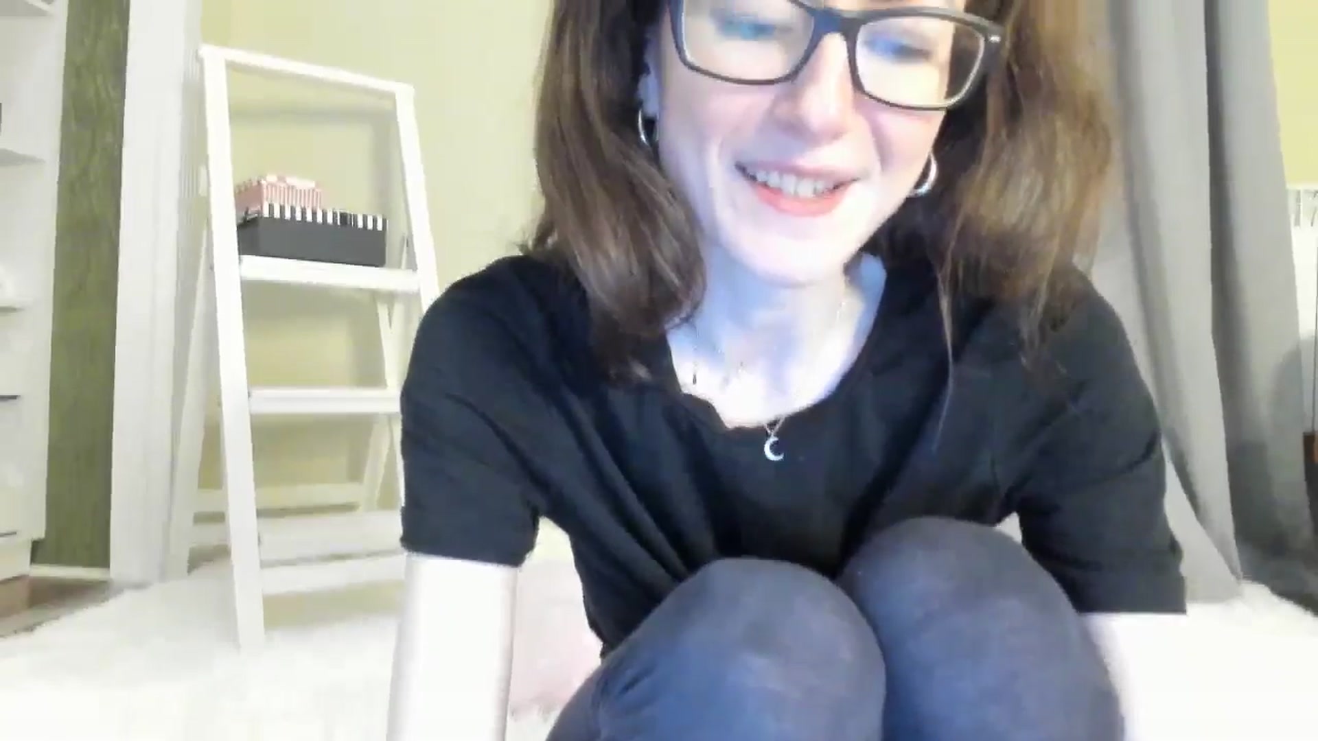 Gallery image thumbnail from Baby_Jewel's myfreecams stream on, 05/23/2024, 08:20 image 12 of 20