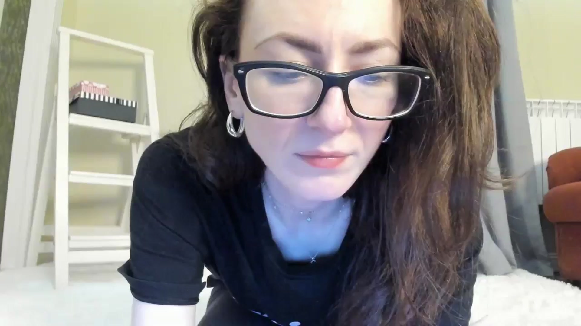 Gallery image thumbnail from Baby_Jewel's myfreecams stream on, 05/23/2024, 12:21 image 4 of 20