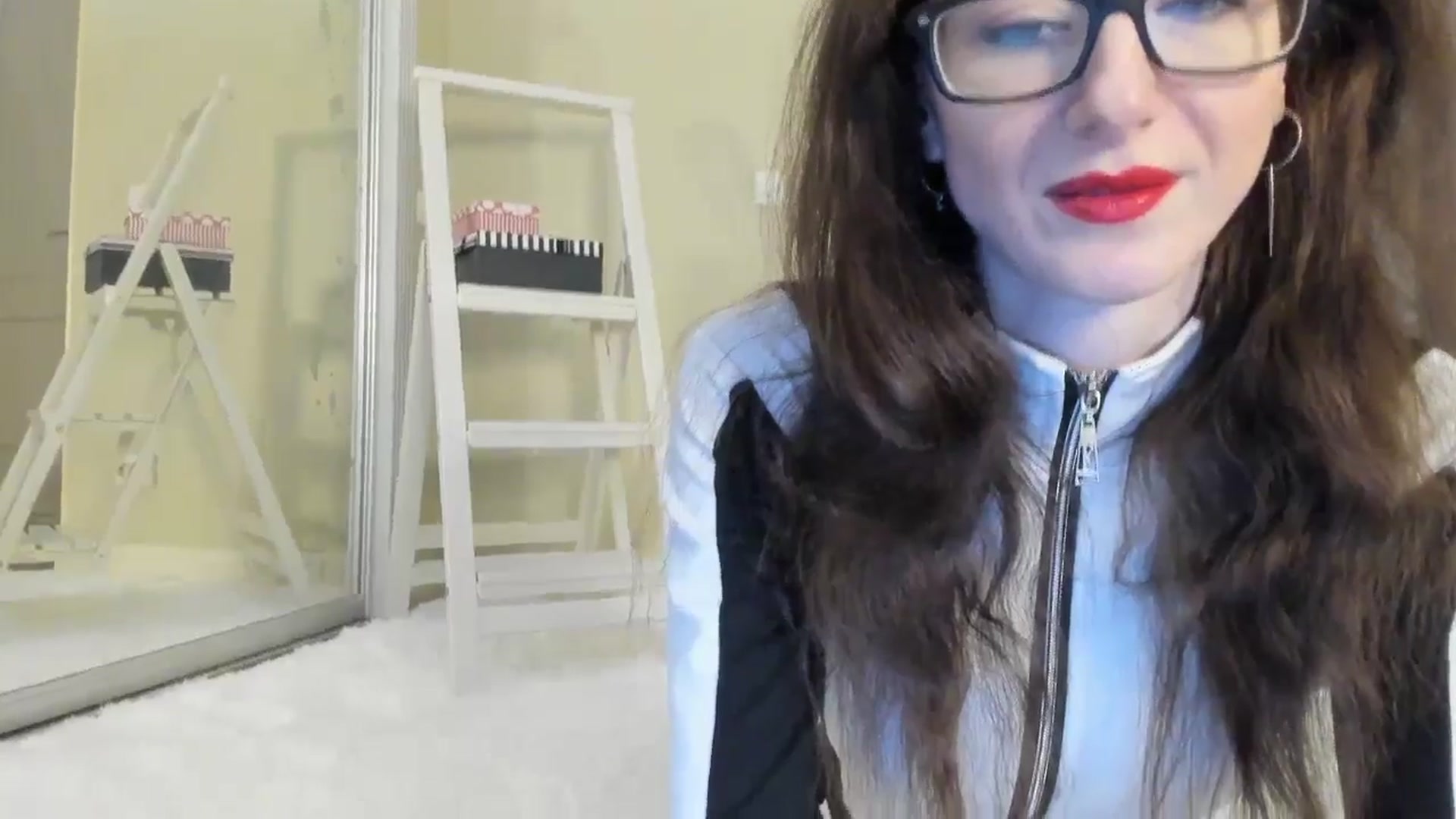 Gallery image thumbnail from Baby_Jewel's myfreecams stream on, 05/24/2024, 08:55 image 7 of 20