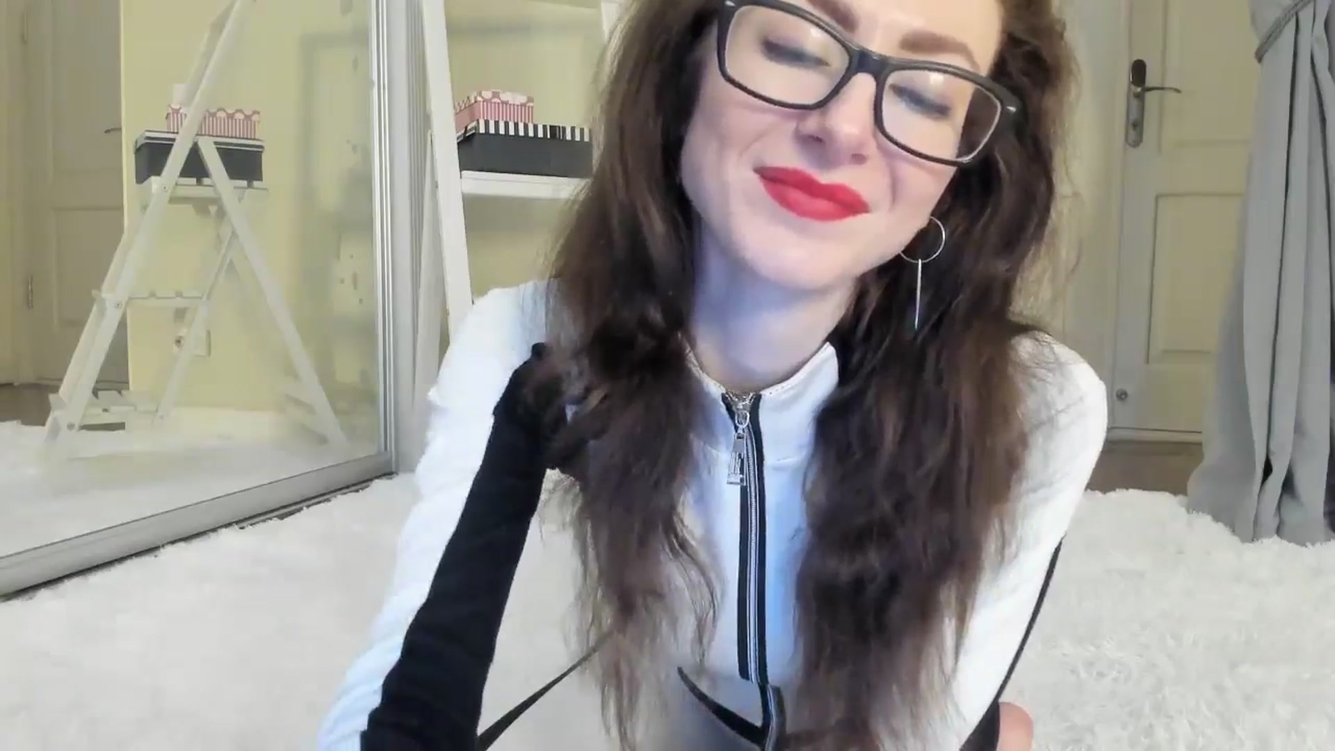 Gallery image thumbnail from Baby_Jewel's myfreecams stream on, 05/24/2024, 11:32 image 6 of 20