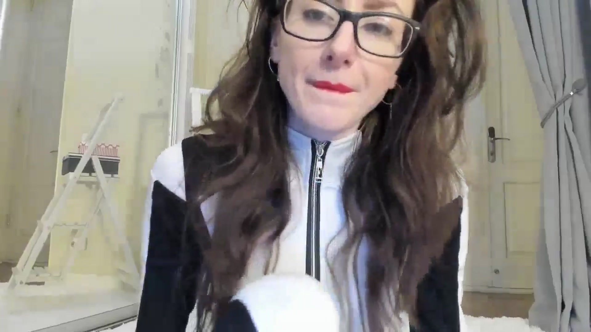 Gallery image thumbnail from Baby_Jewel's myfreecams stream on, 05/24/2024, 12:27 image 8 of 20