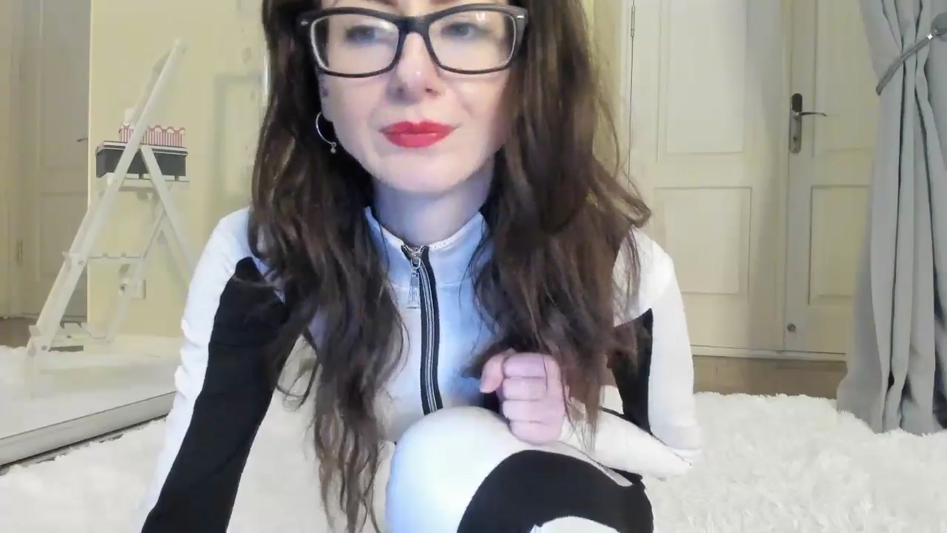 Gallery image thumbnail from Baby_Jewel's myfreecams stream on, 05/24/2024, 13:30 image 5 of 20