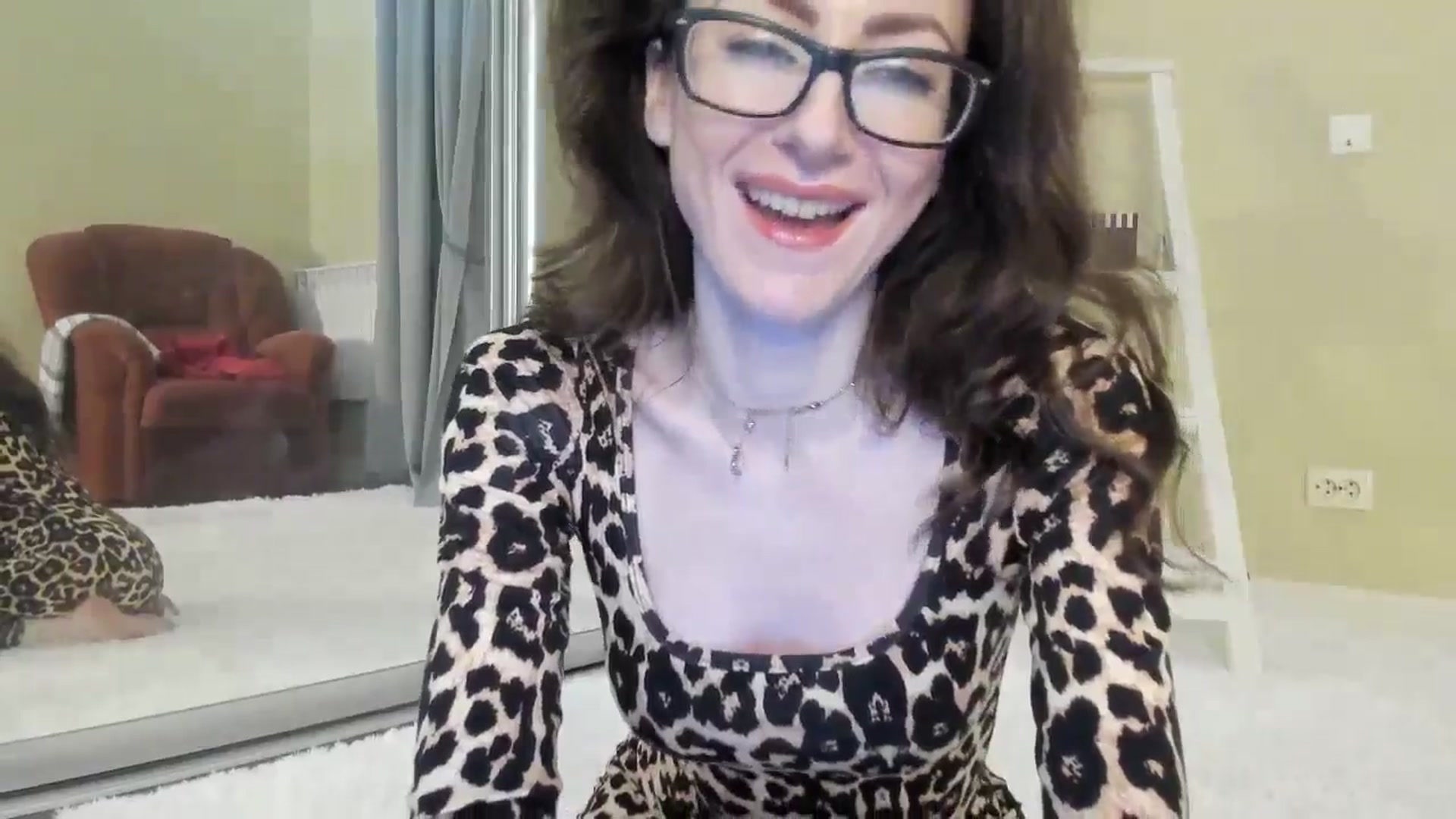 Gallery image thumbnail from Baby_Jewel's myfreecams stream on, 06/01/2024, 10:21 image 12 of 20