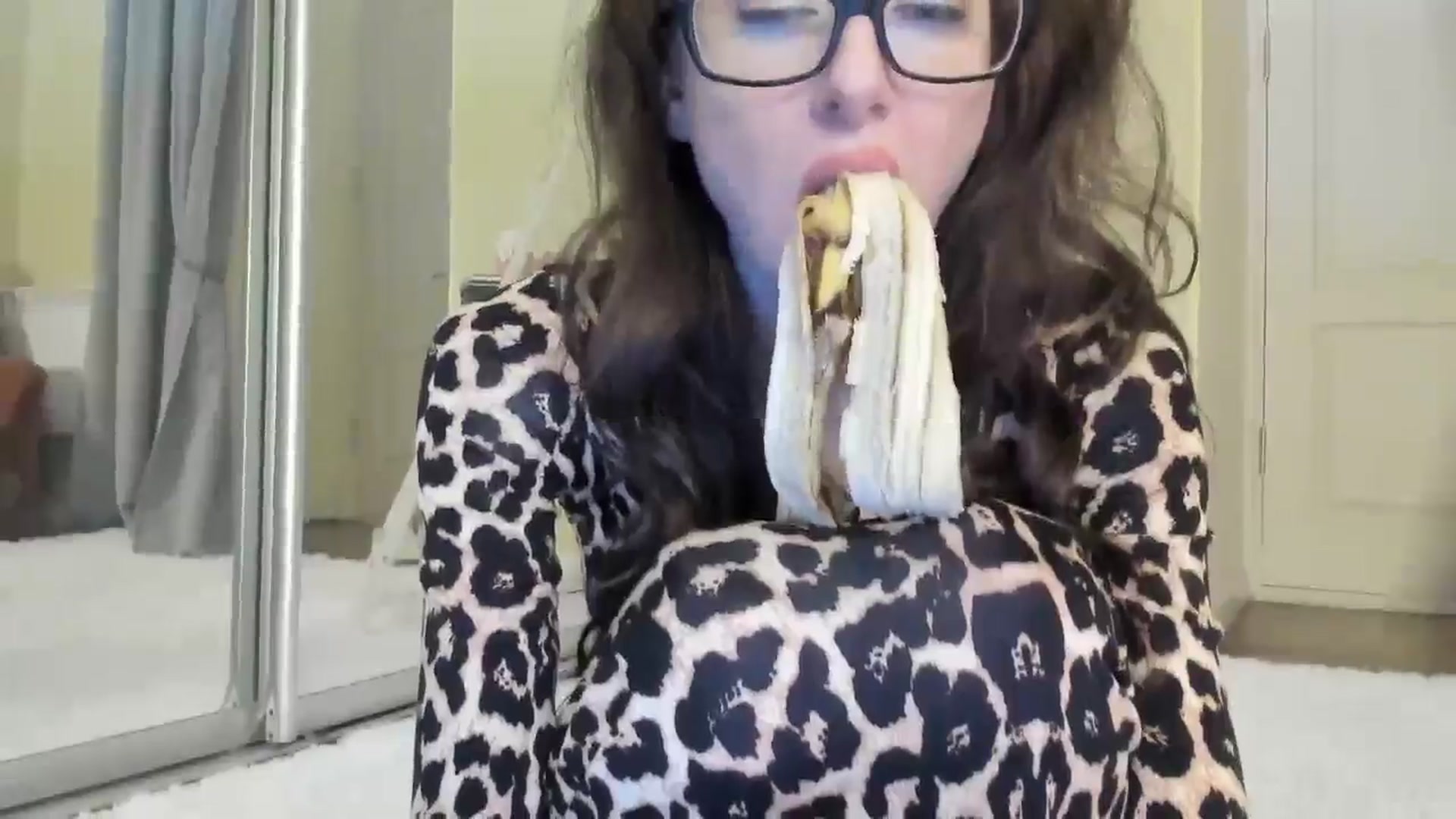 Gallery image thumbnail from Baby_Jewel's myfreecams stream on, 06/01/2024, 15:31 image 8 of 20