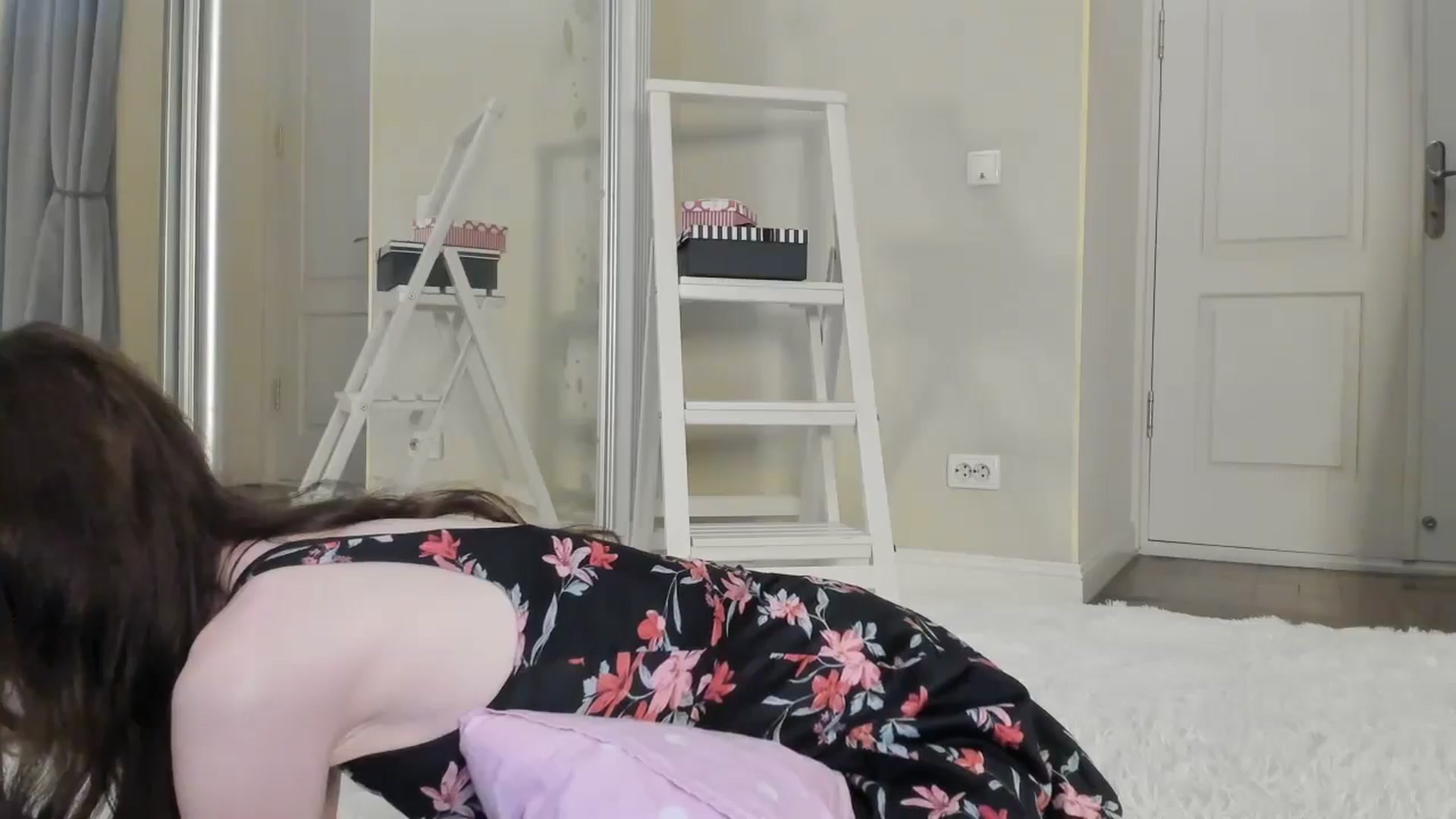 Gallery image thumbnail from Baby_Jewel's myfreecams stream on, 06/03/2024, 12:41 image 17 of 20