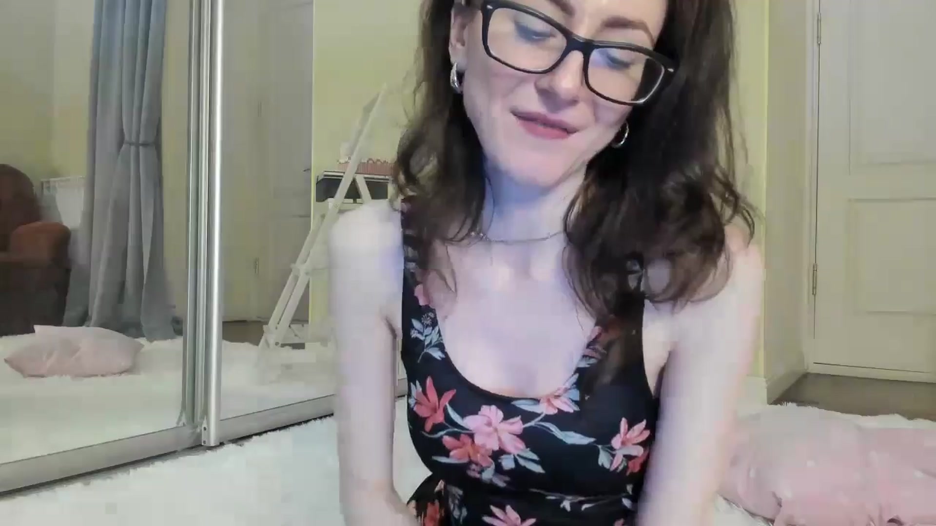 Gallery image thumbnail from Baby_Jewel's myfreecams stream on, 06/03/2024, 14:03 image 20 of 20