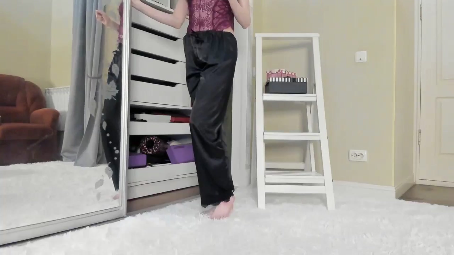 Gallery image thumbnail from Baby_Jewel's myfreecams stream on, 06/10/2024, 13:03 image 4 of 20