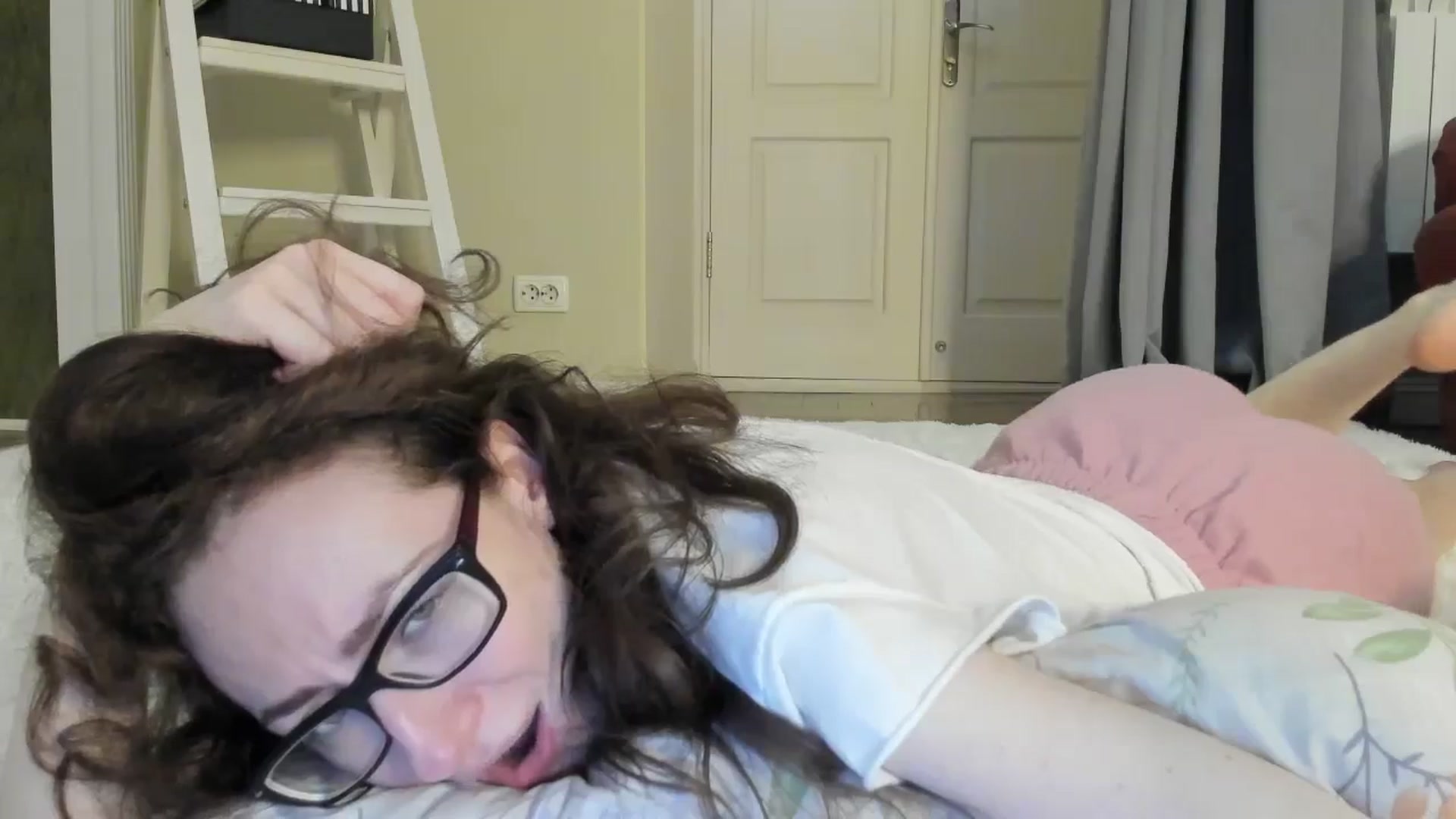 Gallery image thumbnail from Baby_Jewel's myfreecams stream on, 06/13/2024, 12:45 image 17 of 20