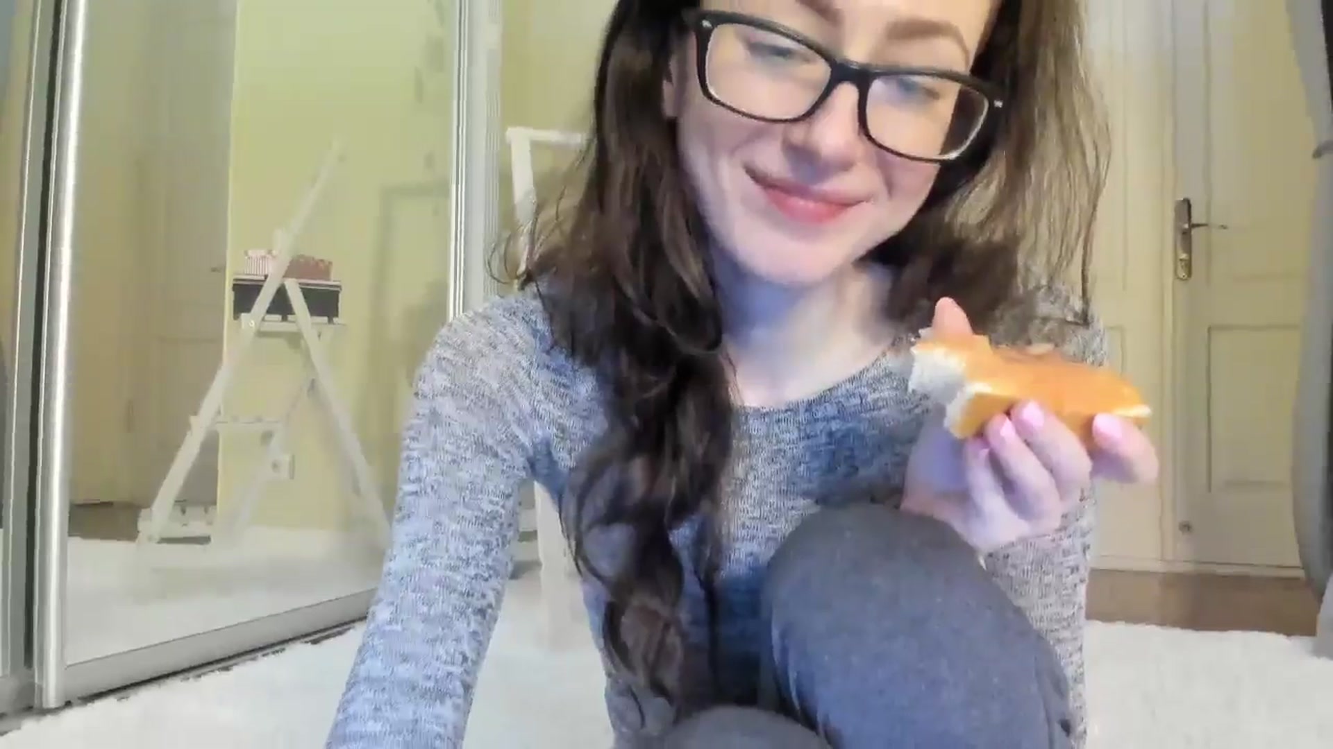 Gallery image thumbnail from Baby_Jewel's myfreecams stream on, 06/14/2024, 11:03 image 13 of 20