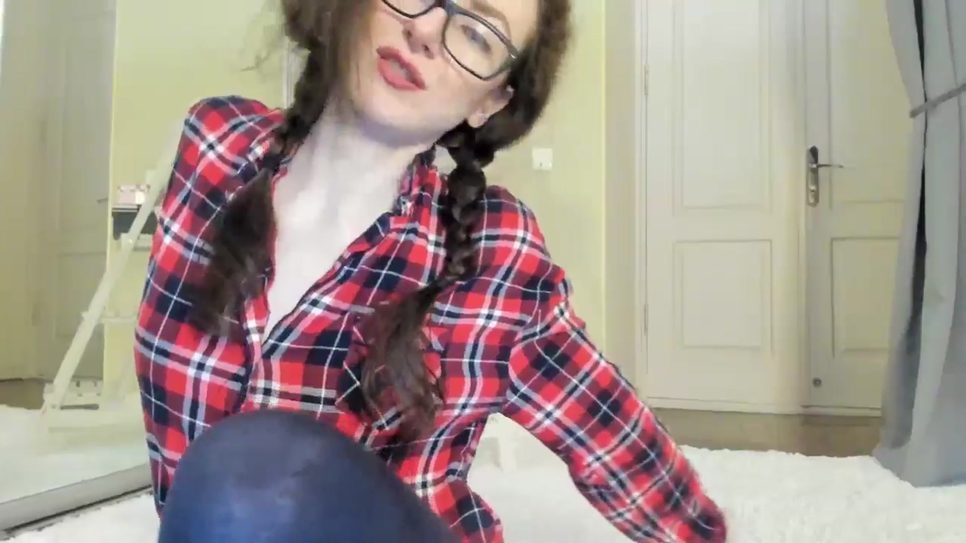 Gallery image thumbnail from Baby_Jewel's myfreecams stream on, 06/15/2024, 10:32 image 15 of 20