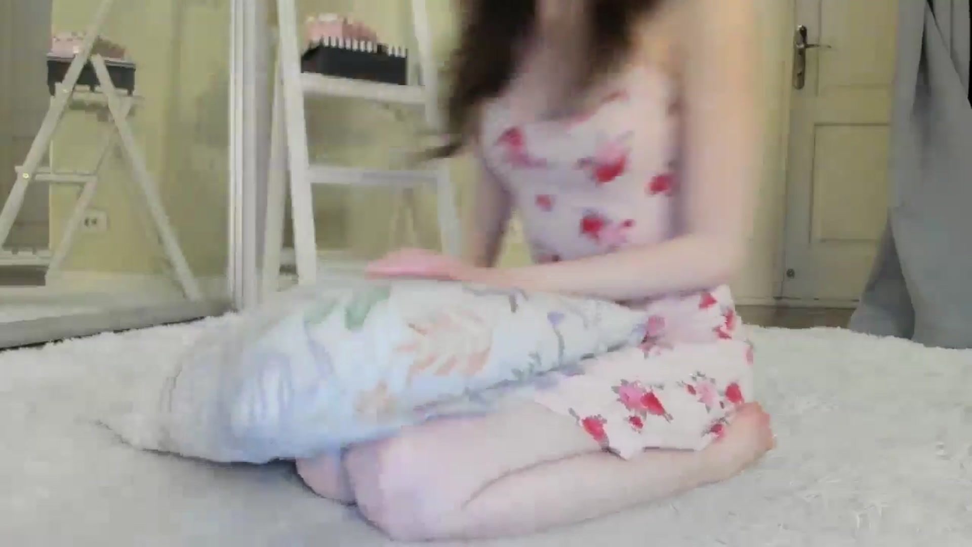 Gallery image thumbnail from Baby_Jewel's myfreecams stream on, 06/17/2024, 14:04 image 5 of 20