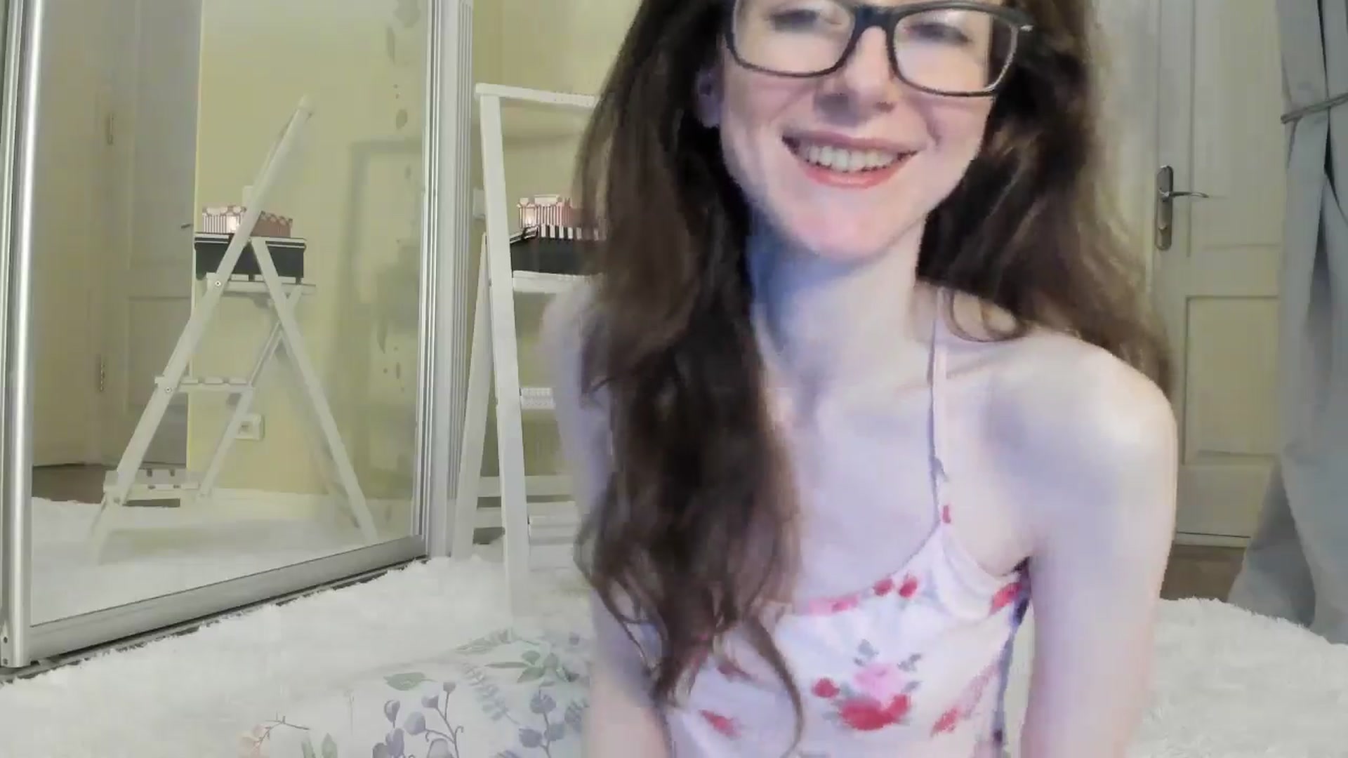 Gallery image thumbnail from Baby_Jewel's myfreecams stream on, 06/17/2024, 14:04 image 8 of 20